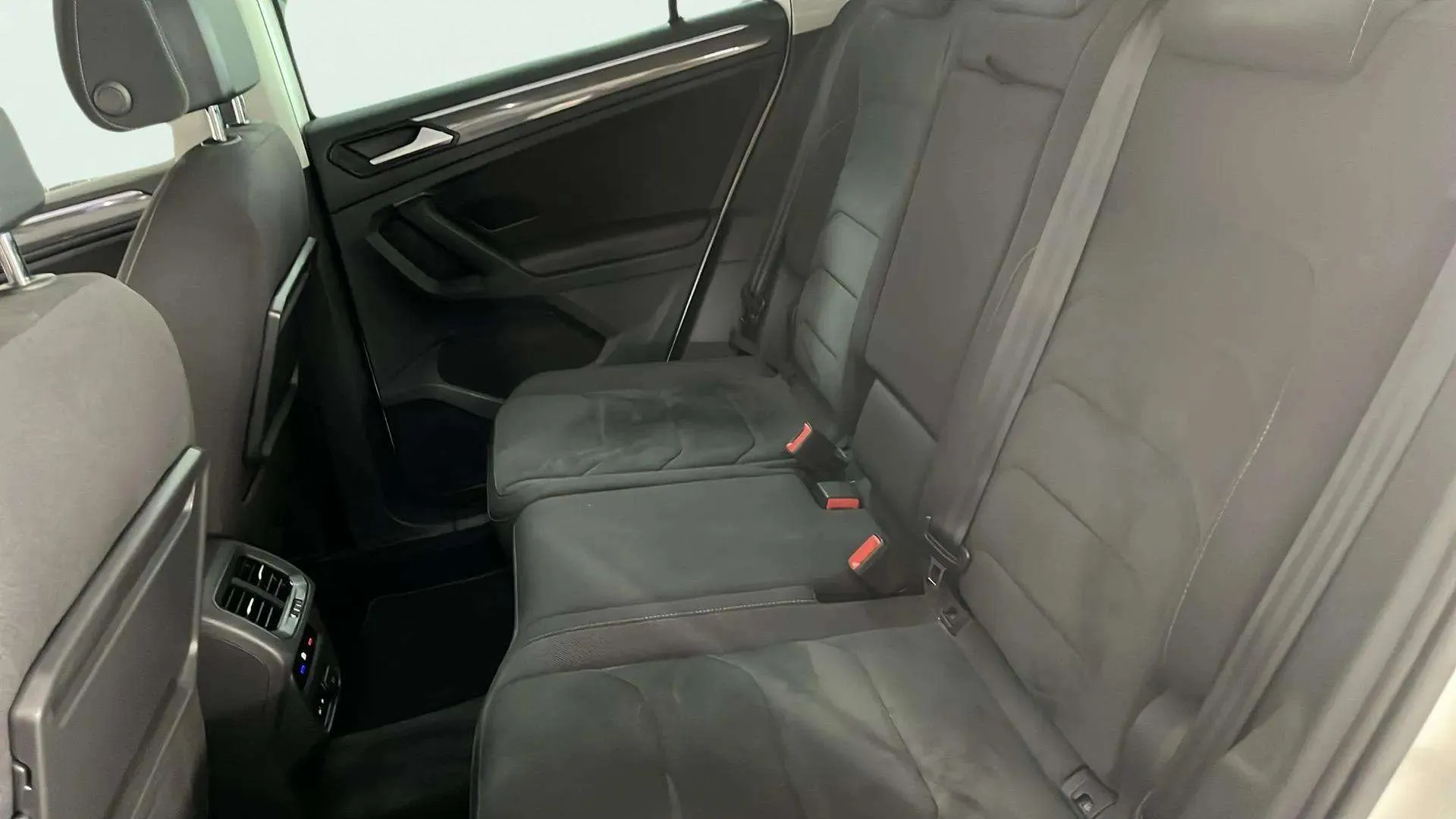 Volkswagen Tiguan Sport 2.0 TDI 4Motion DSG - foto 21