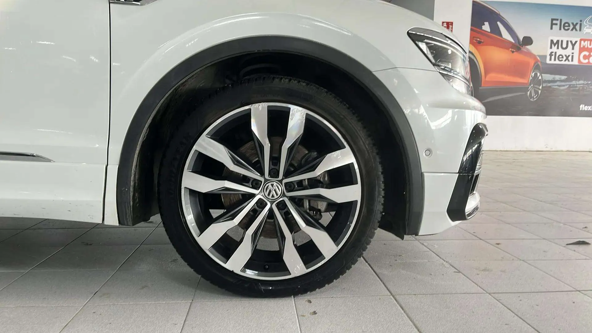 Volkswagen Tiguan Sport 2.0 TDI 4Motion DSG - foto 23