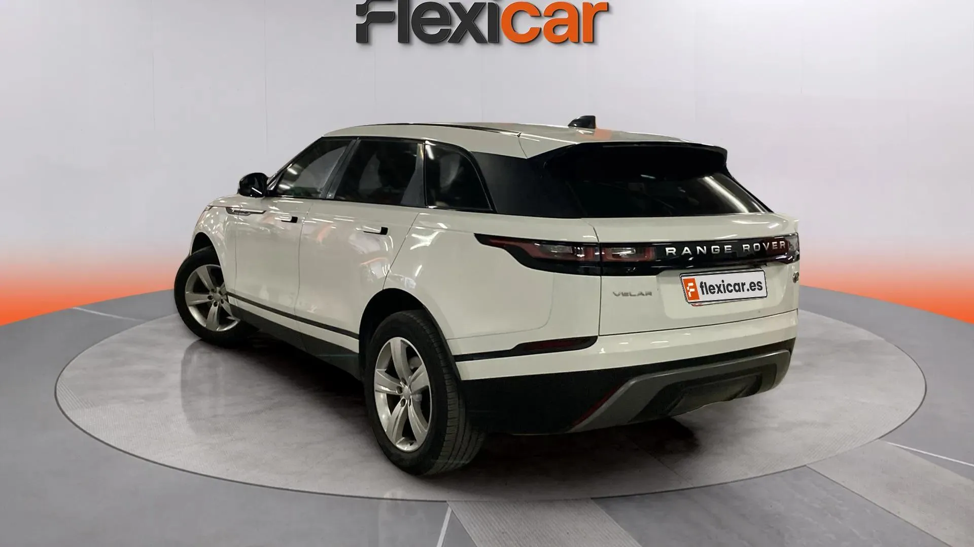 Land Rover Range Rover Velar 2.0 D180 4WD - foto 6