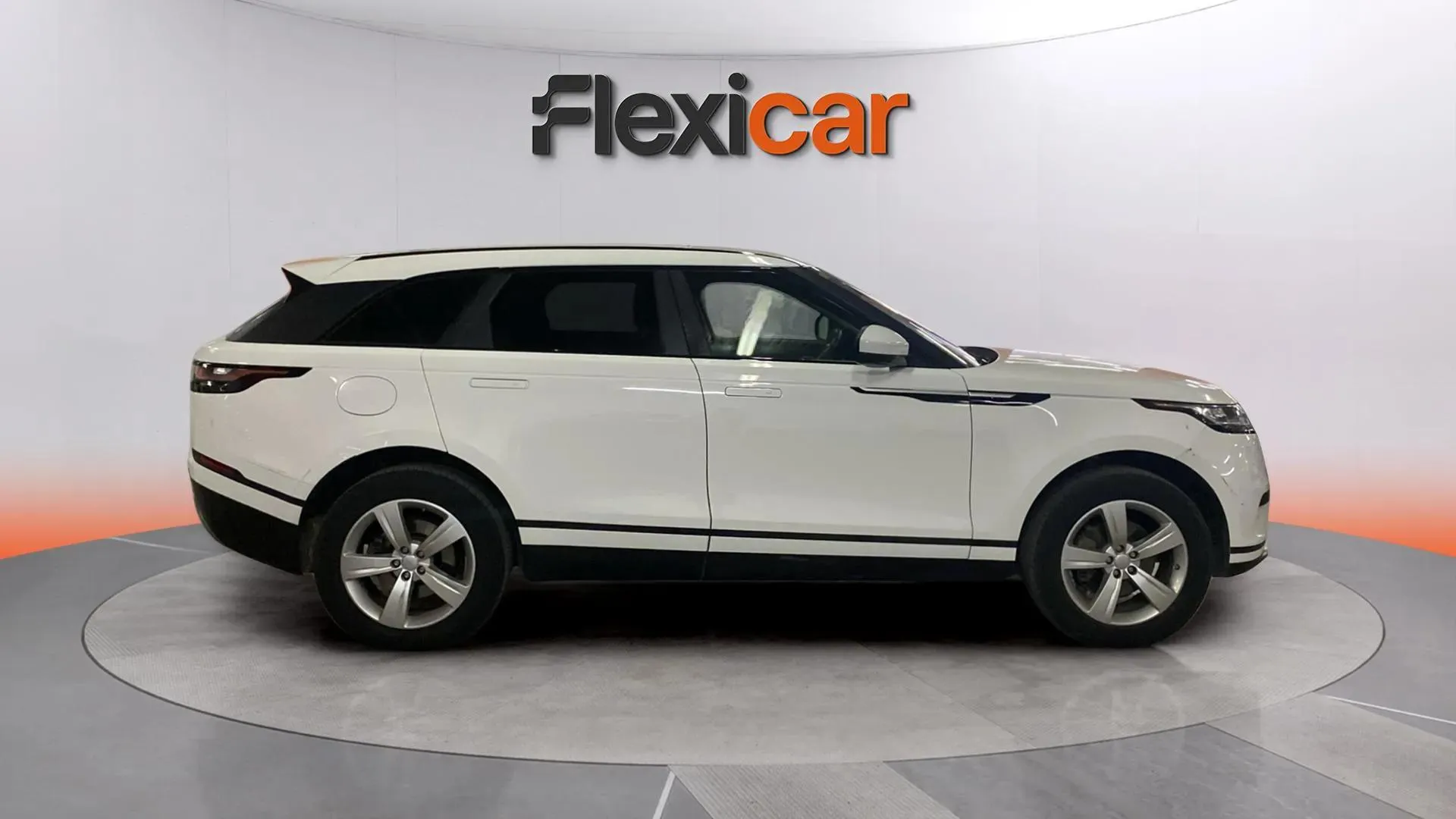 Land Rover Range Rover Velar 2.0 D180 4WD - foto 5