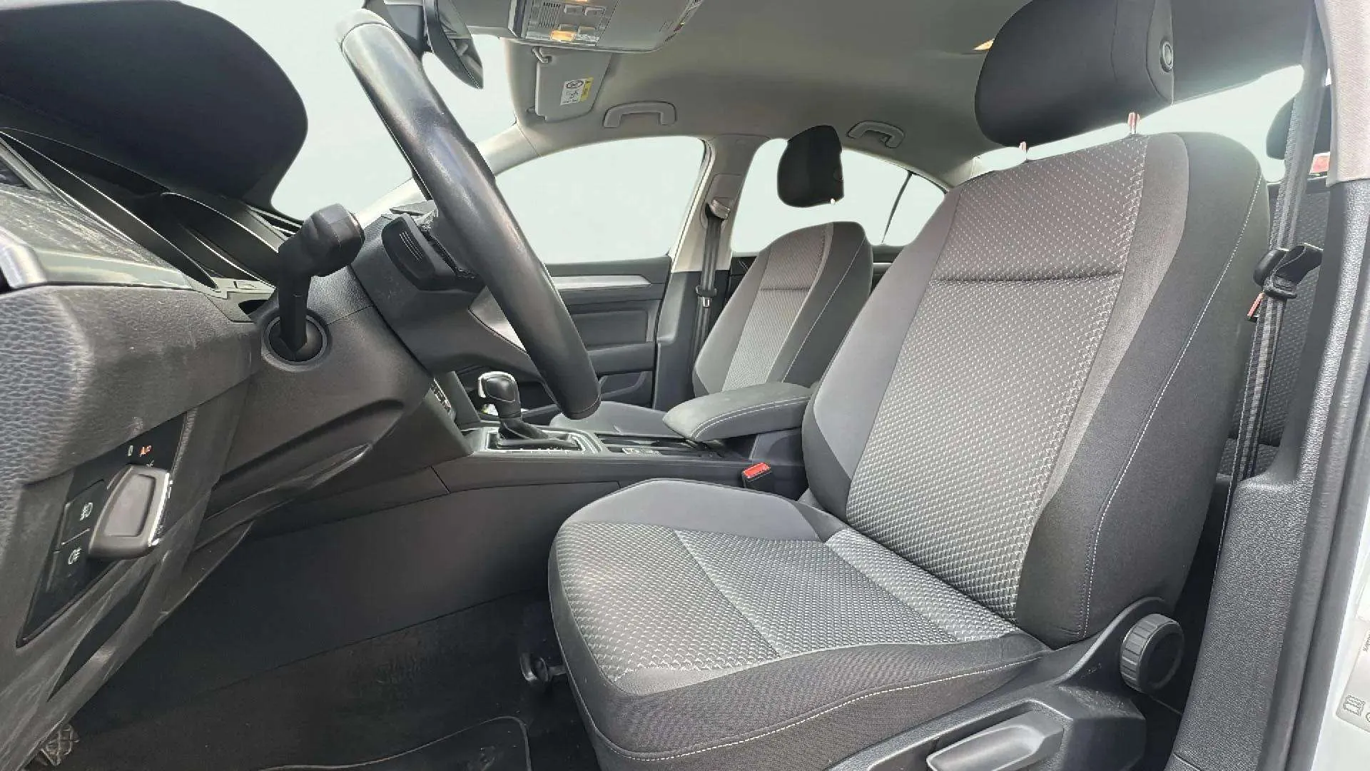 Volkswagen Passat 2.0 TDI DSG - foto 13