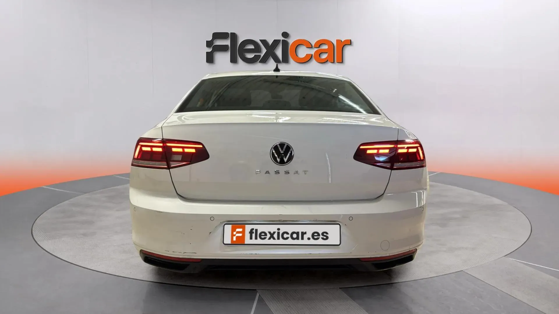 Volkswagen Passat 2.0 TDI DSG - foto 6