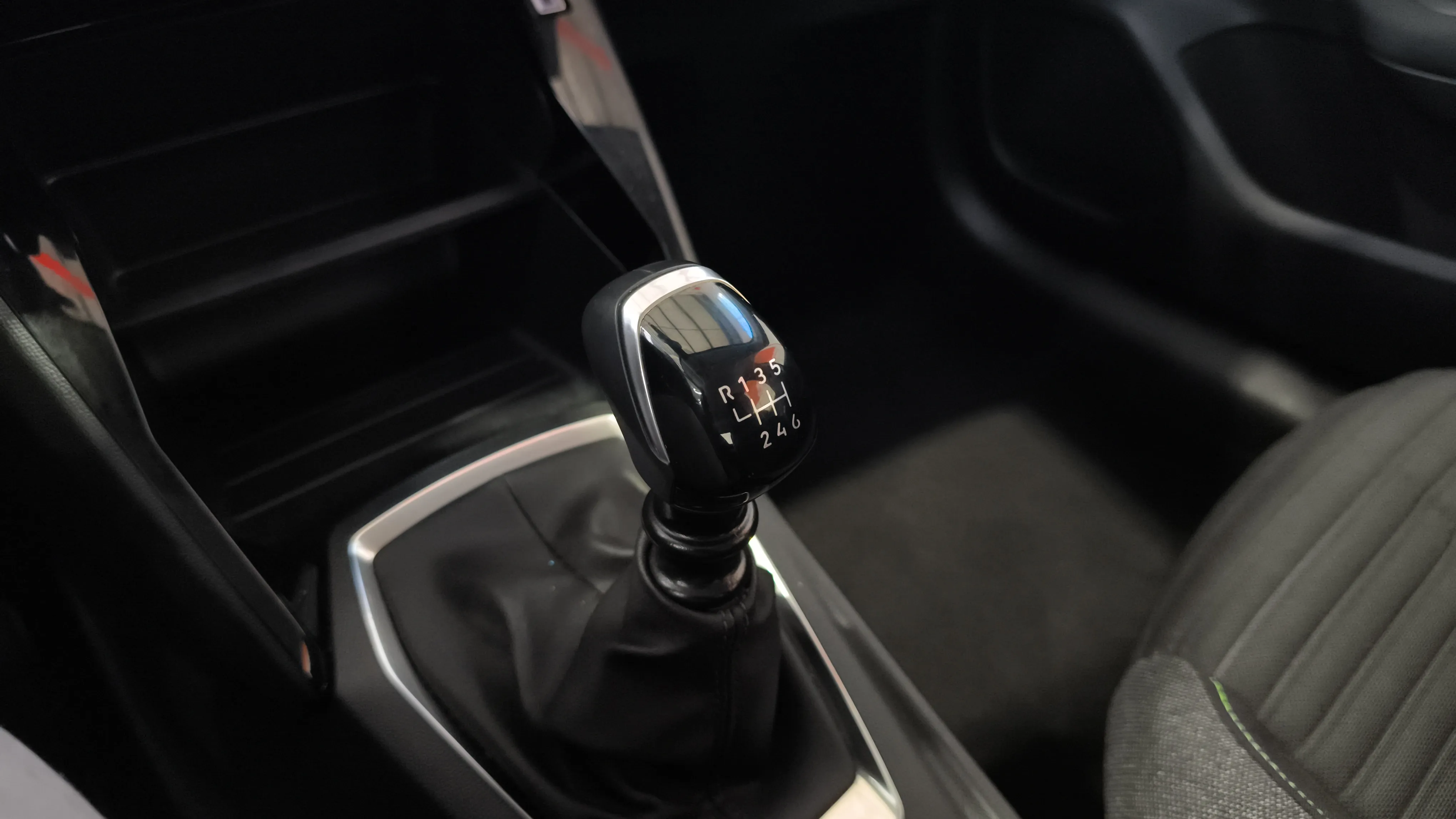 Peugeot 208 Style Gasolina 100 - foto 18