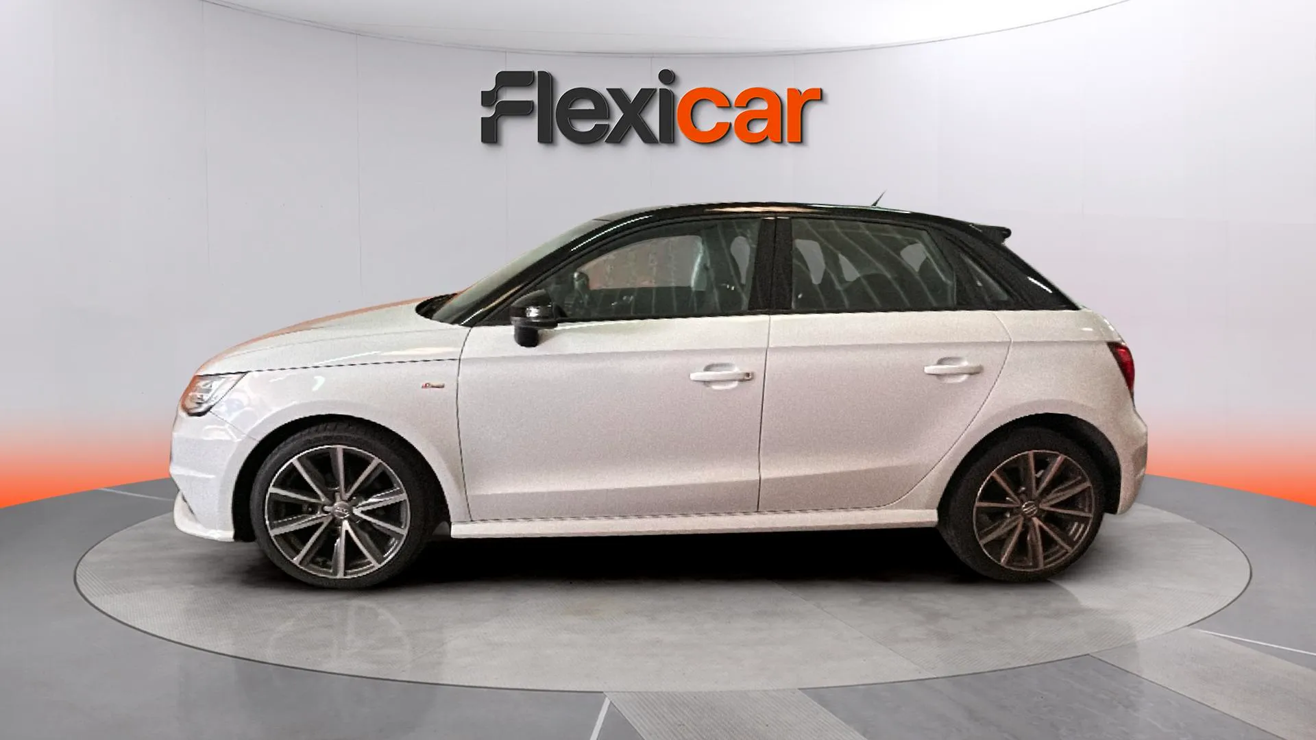 Audi A1 Sportback 1.4 TDI ultra Adrenalin - foto 3