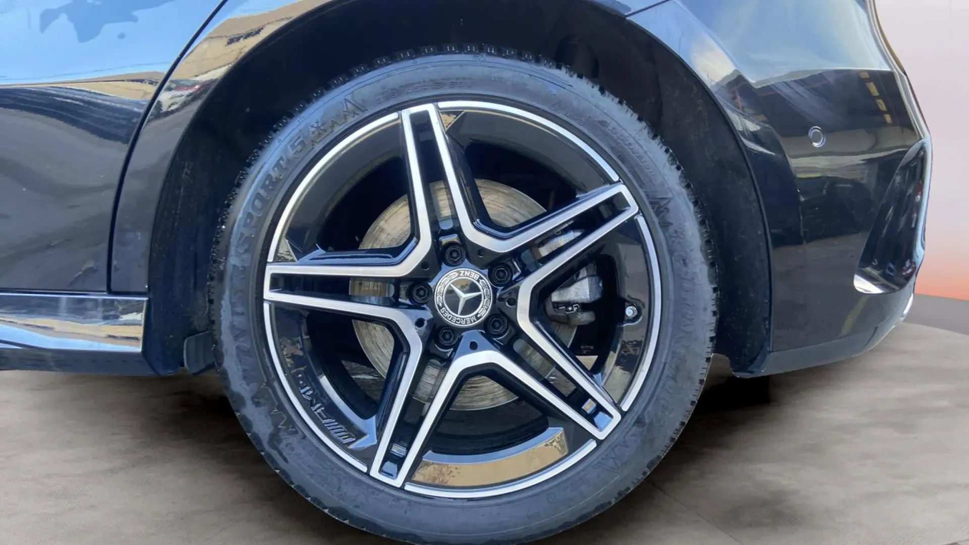 Mercedes-Benz Clase A A 250 e - foto 8