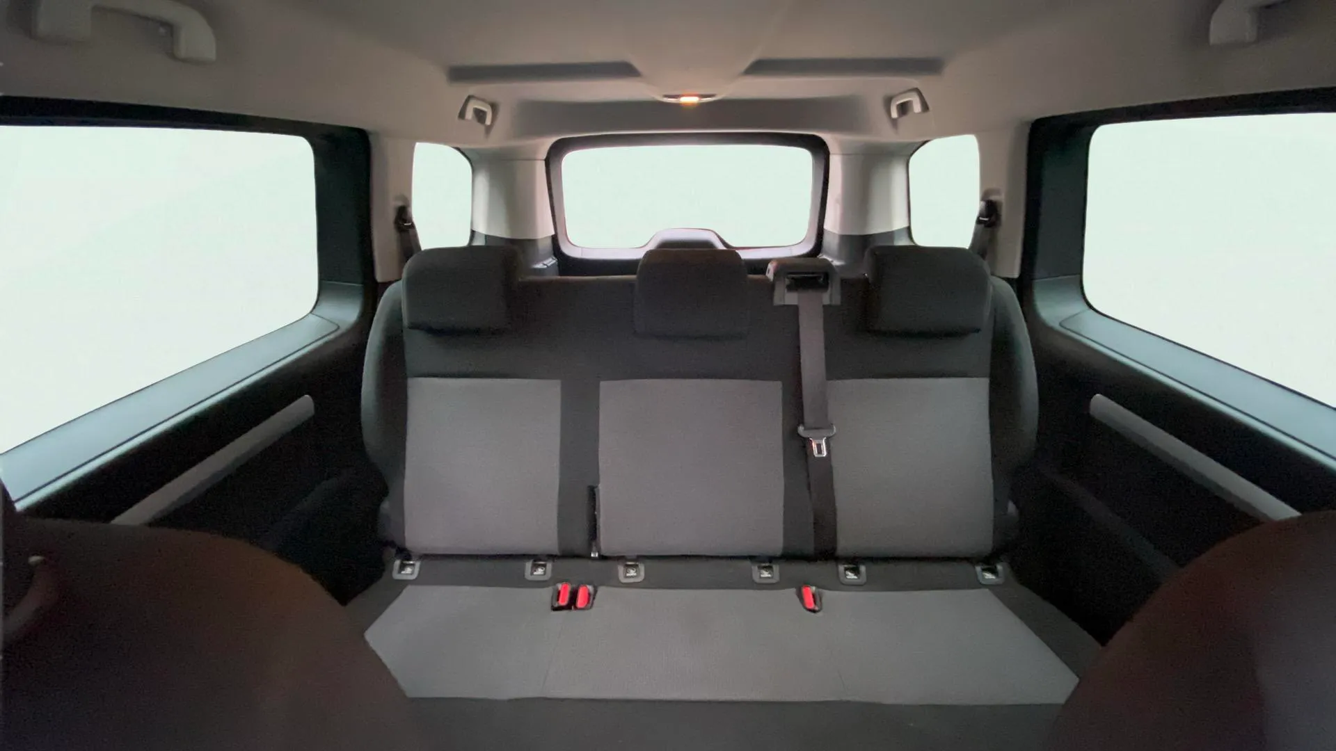 Peugeot Traveller Active 1.6 BlueHDi Compact - foto 21