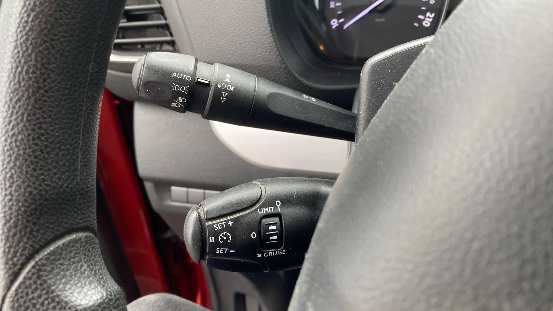 Peugeot Traveller Active 1.6 BlueHDi Compact - foto 11
