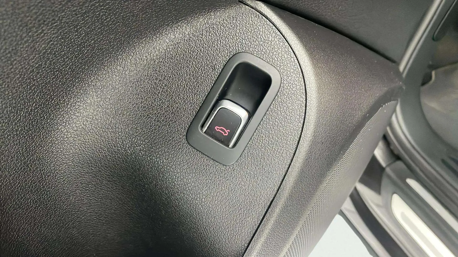 Audi Q5 2.0 TDI ultra S line edition - foto 28