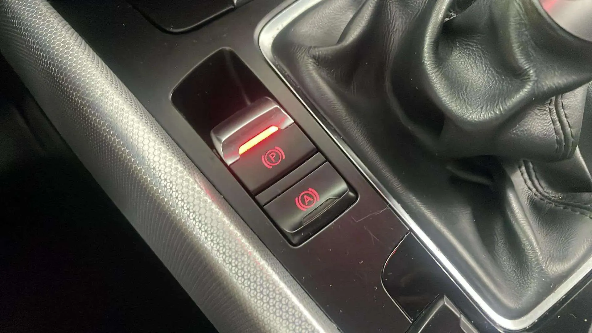 Audi Q5 2.0 TDI ultra S line edition - foto 19