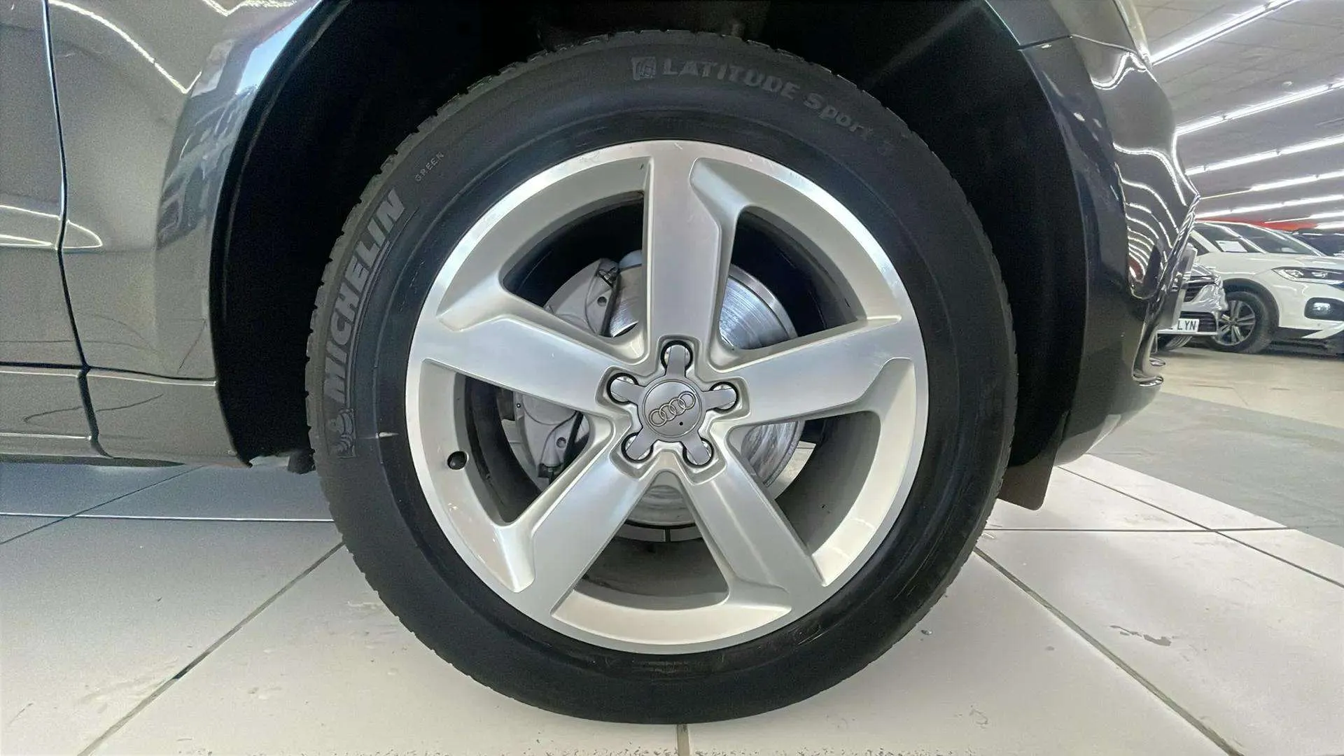 Audi Q5 2.0 TDI ultra S line edition - foto 14