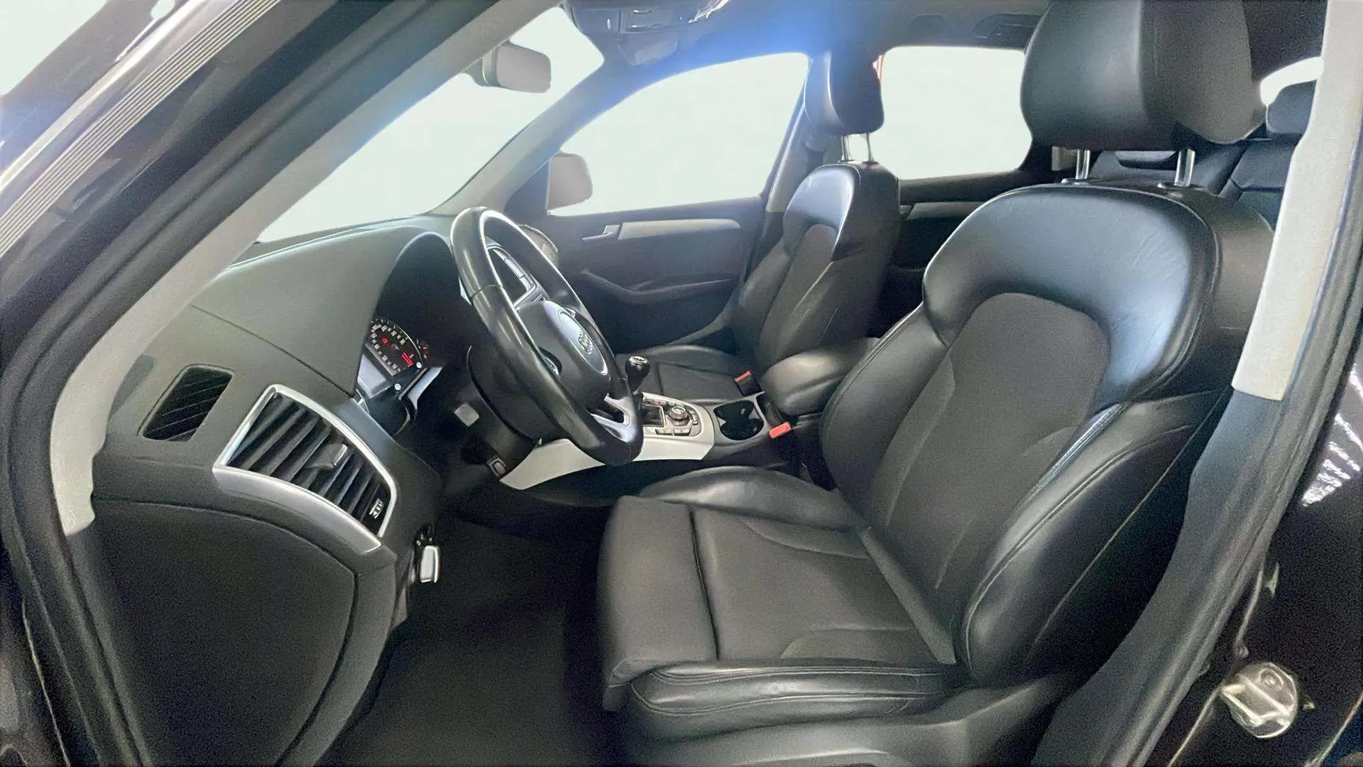 Audi Q5 2.0 TDI ultra S line edition - foto 11