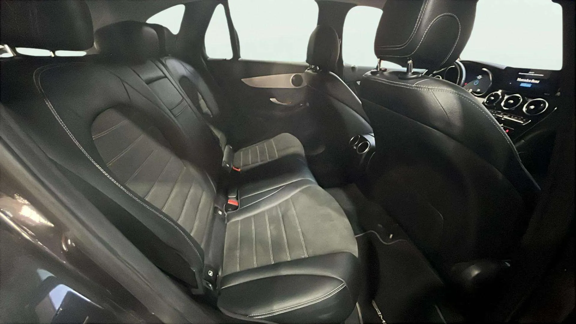 Mercedes-Benz GLC 300 de 4MATIC - foto 9