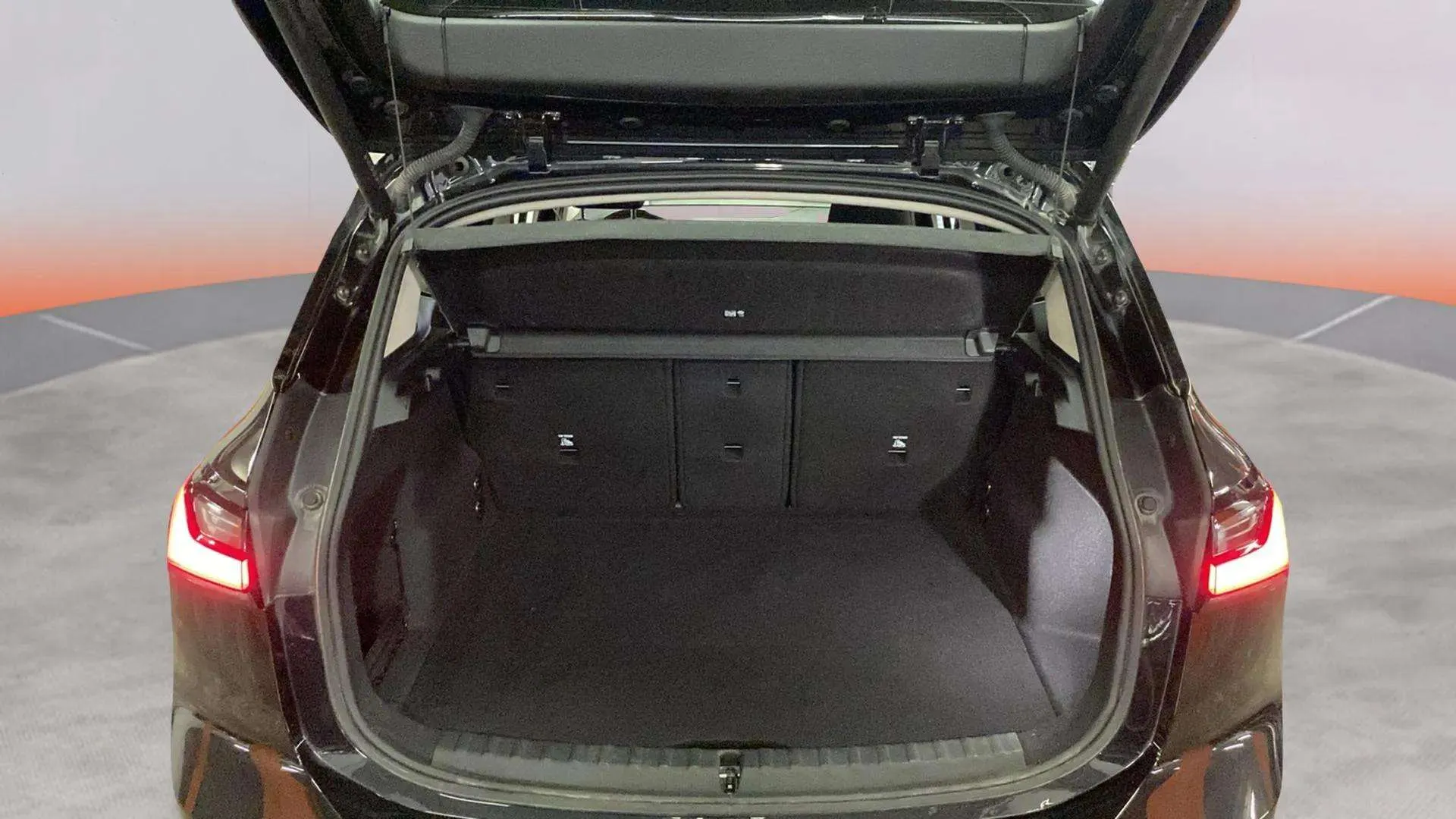 BMW Serie 2 Active Tourer 218i - foto 9