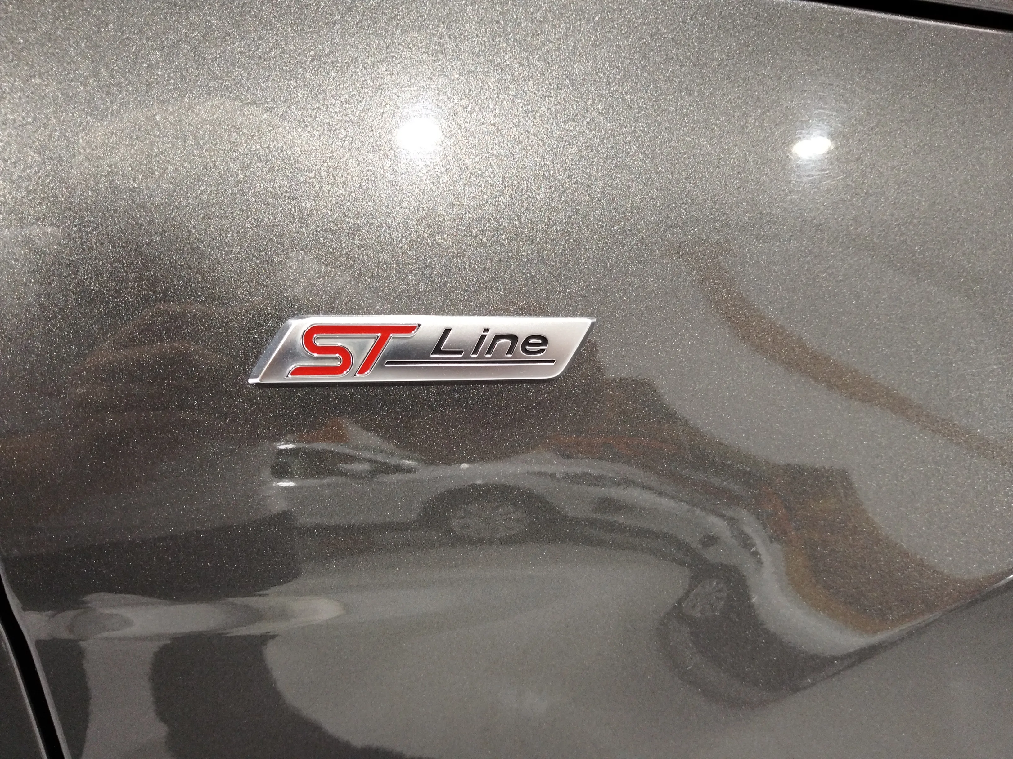 Ford EcoSport 1.0T EcoBoost ST Line - foto 18