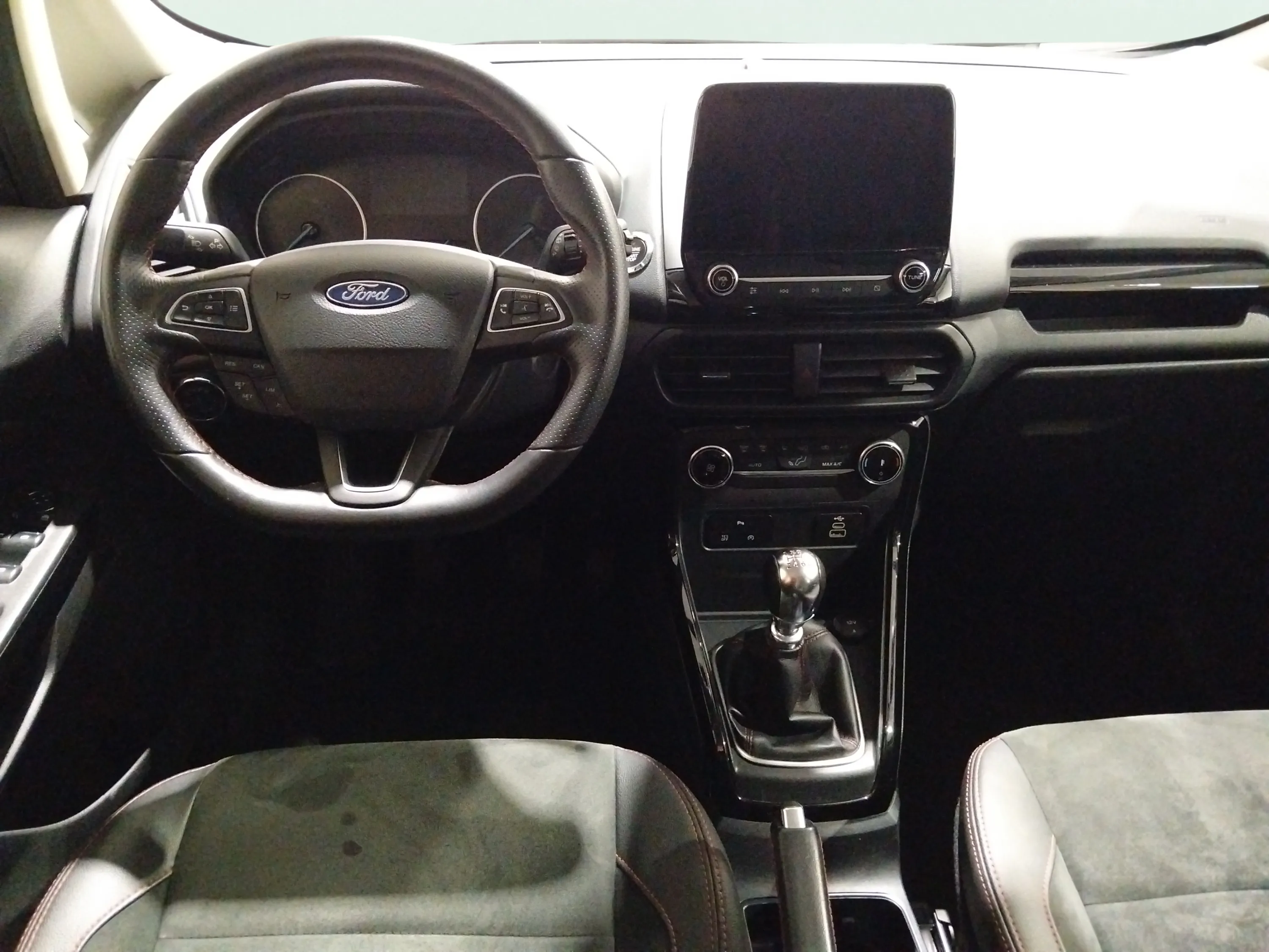 Ford EcoSport 1.0T EcoBoost ST Line - foto 9