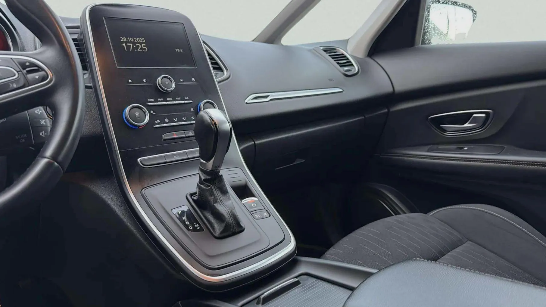 Renault Grand Scénic Limited TCe EDC GPF - foto 22