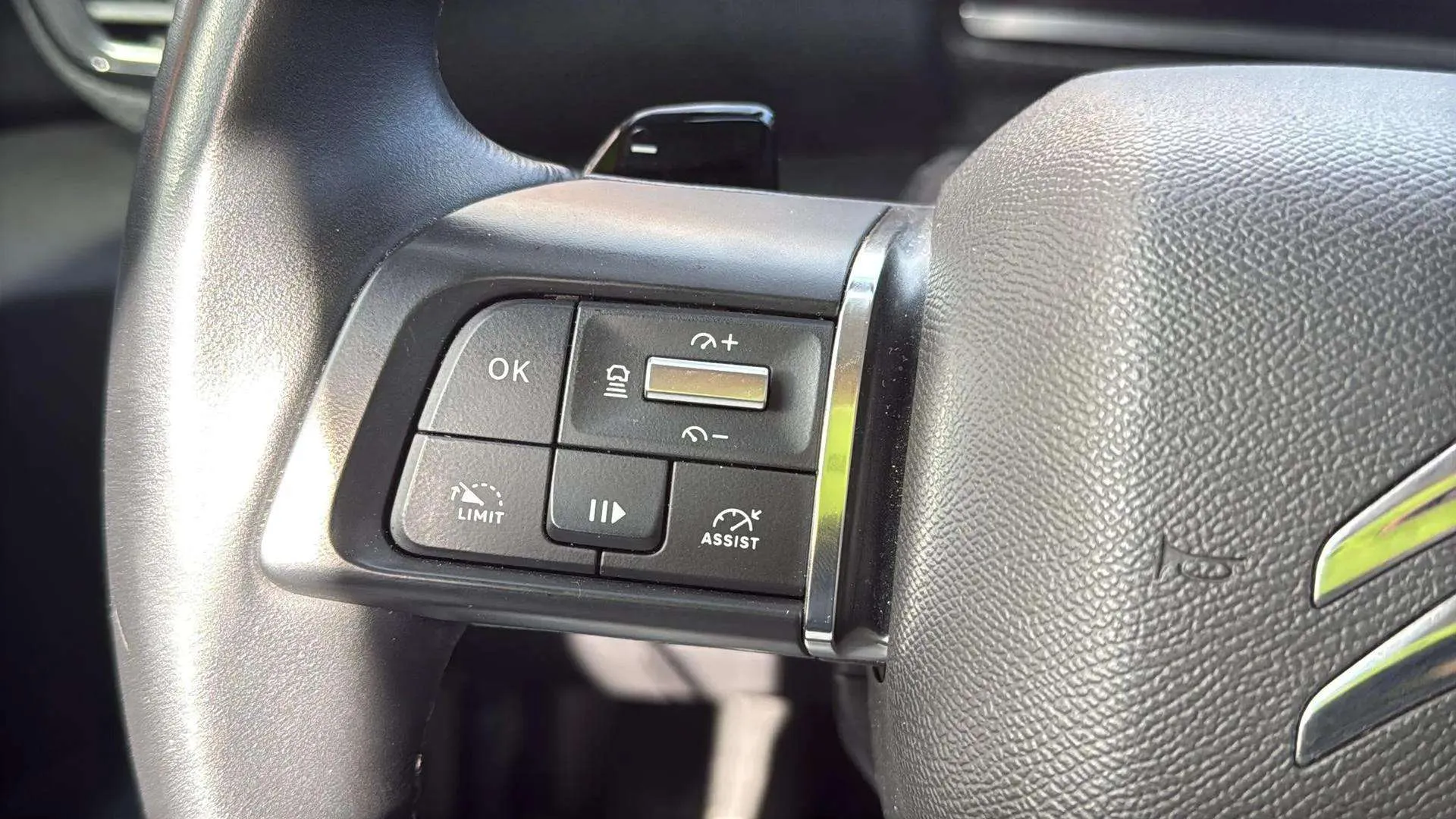 Citroën C4 X PureTech 130 EAT8 Feel Pack - foto 20