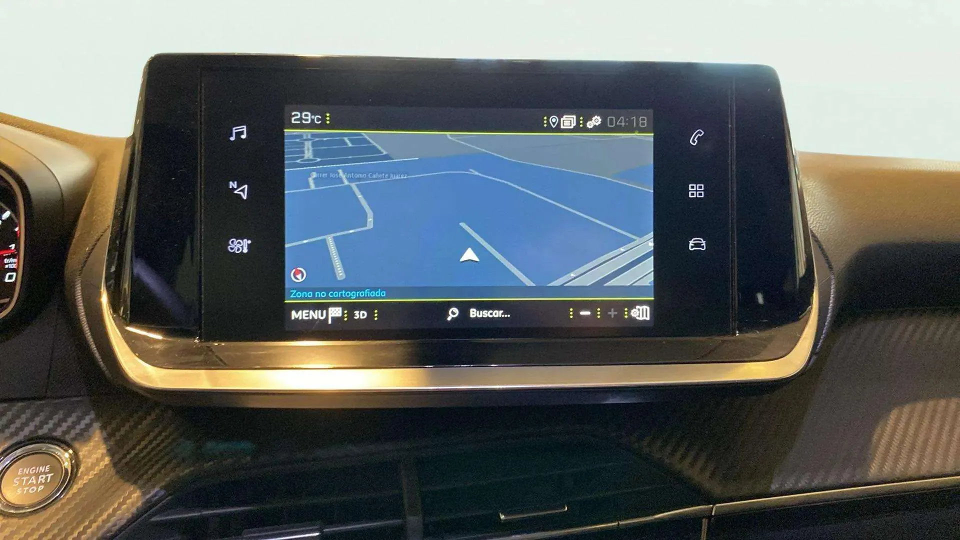 Peugeot 2008 Allure PureTech 100 BVM6 - foto 15
