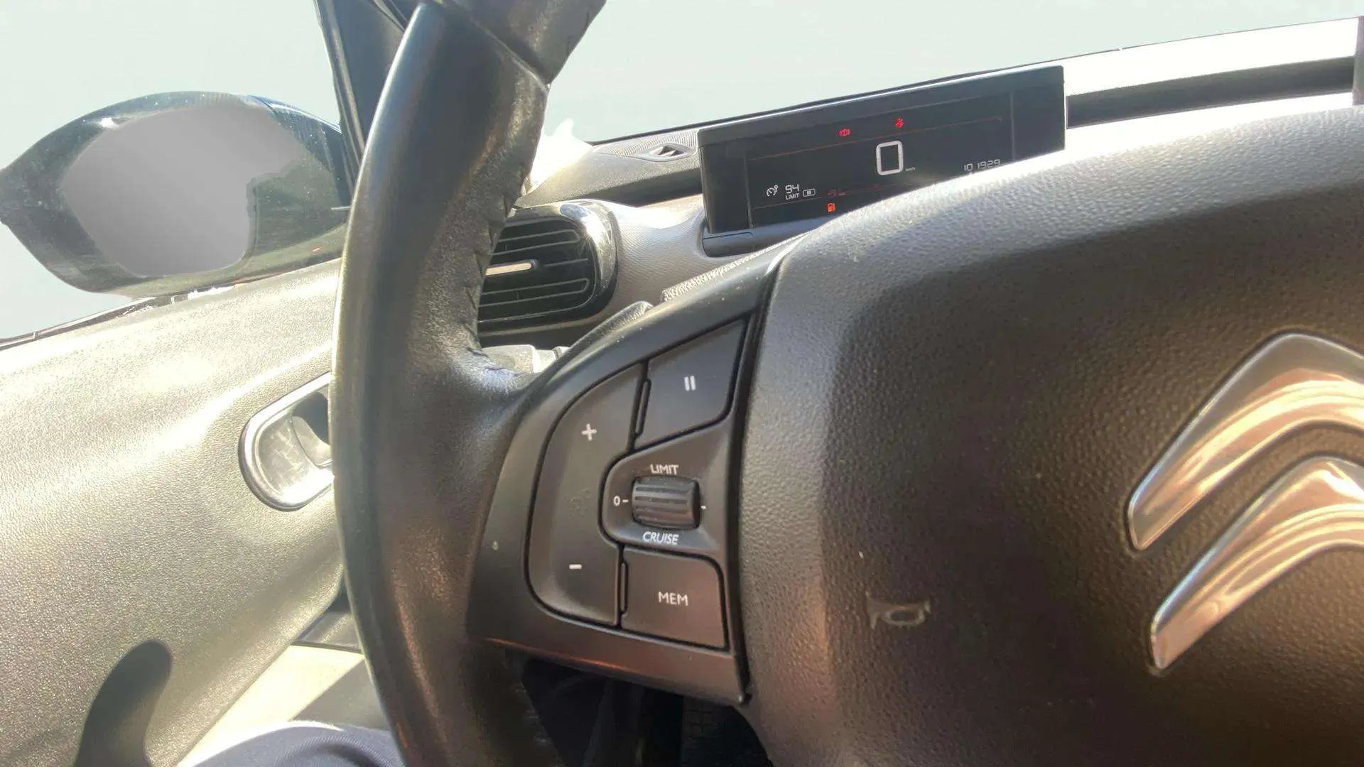 Citroën C4 Cactus BlueHDi 100 Feel - foto 15