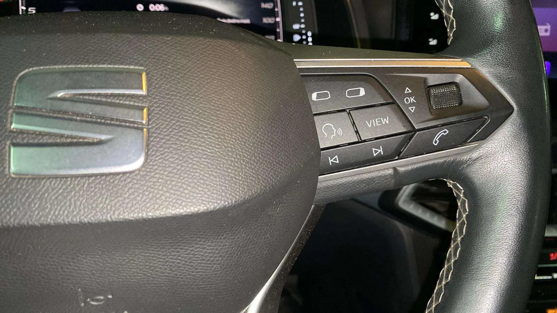 SEAT Arona 1.0 TSI DSG FR - foto 11