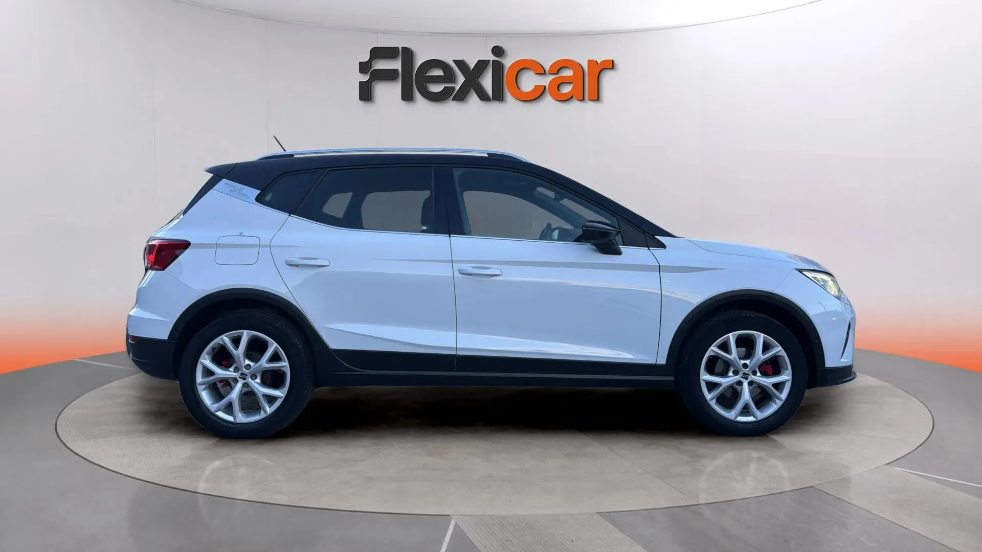 SEAT Arona 1.5 TSI DSG FR - foto 5