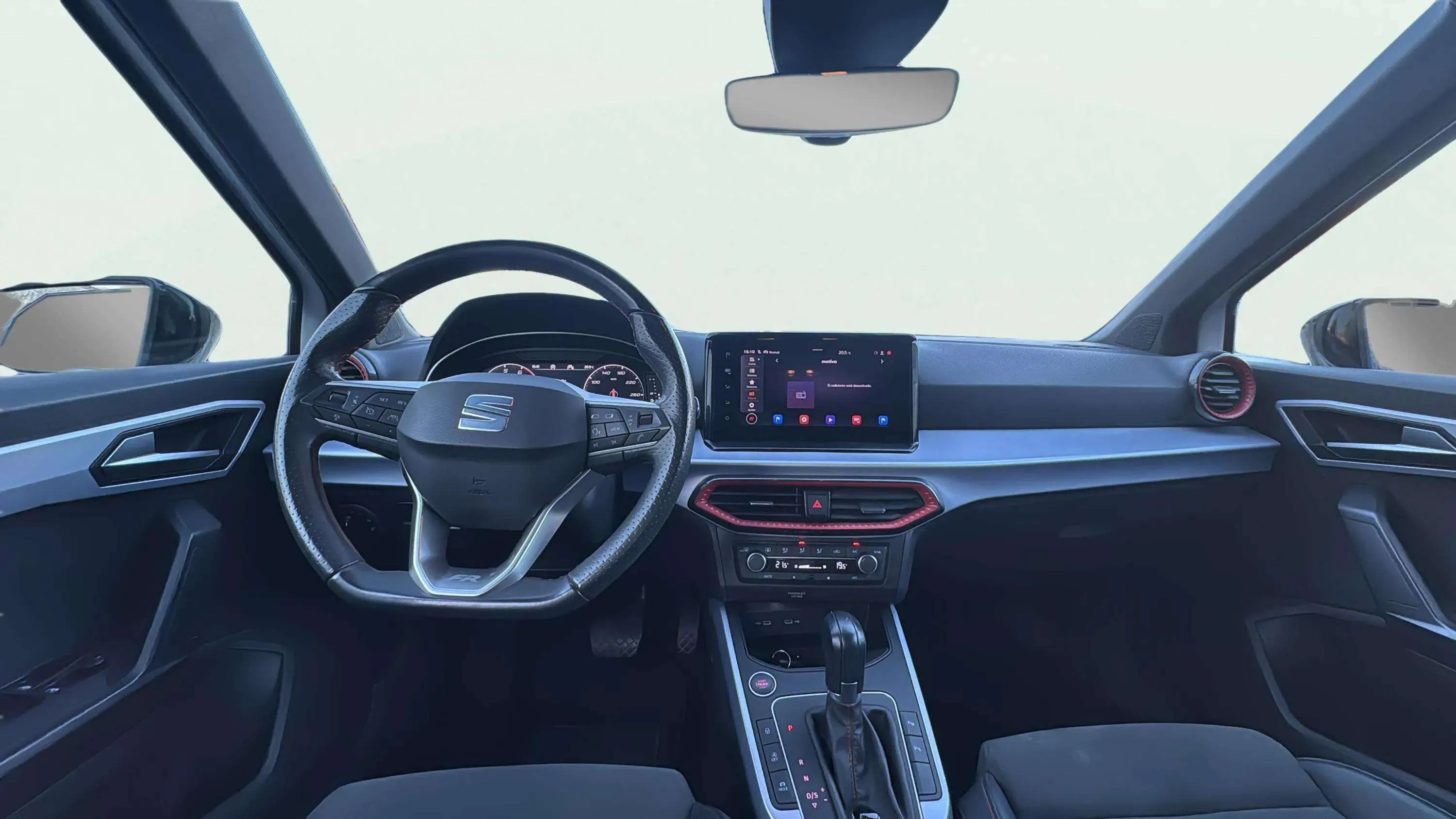 SEAT Arona 1.5 TSI DSG FR - foto 15