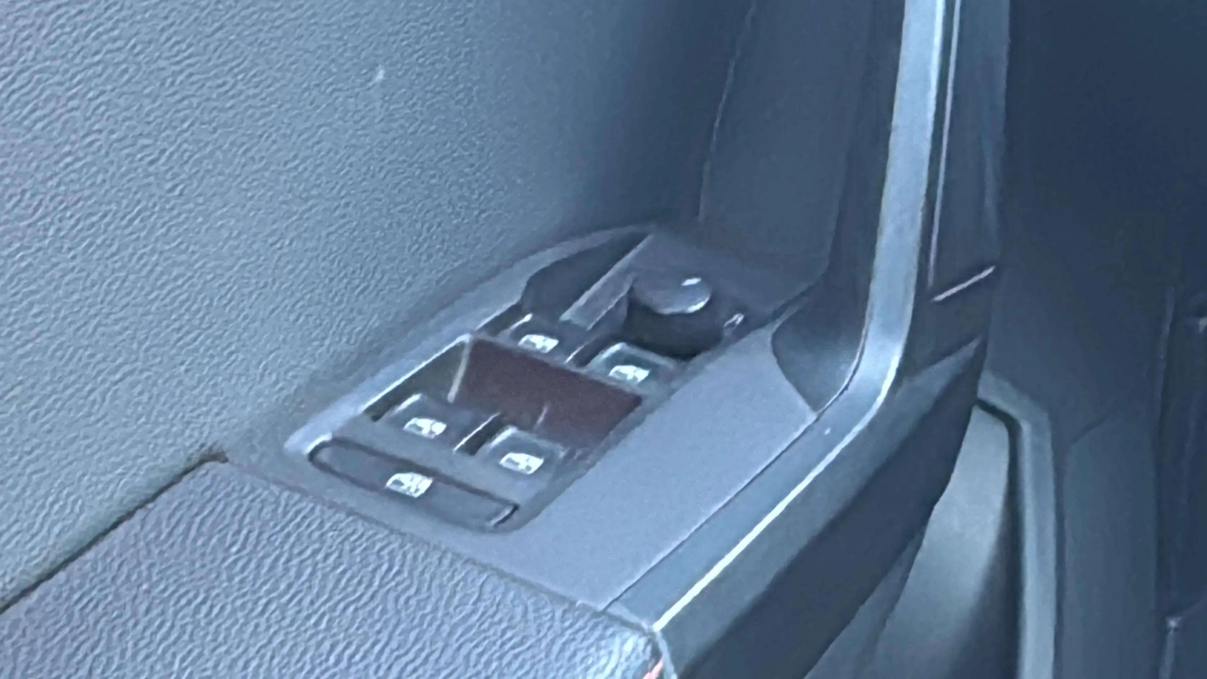SEAT Arona 1.5 TSI DSG FR - foto 21