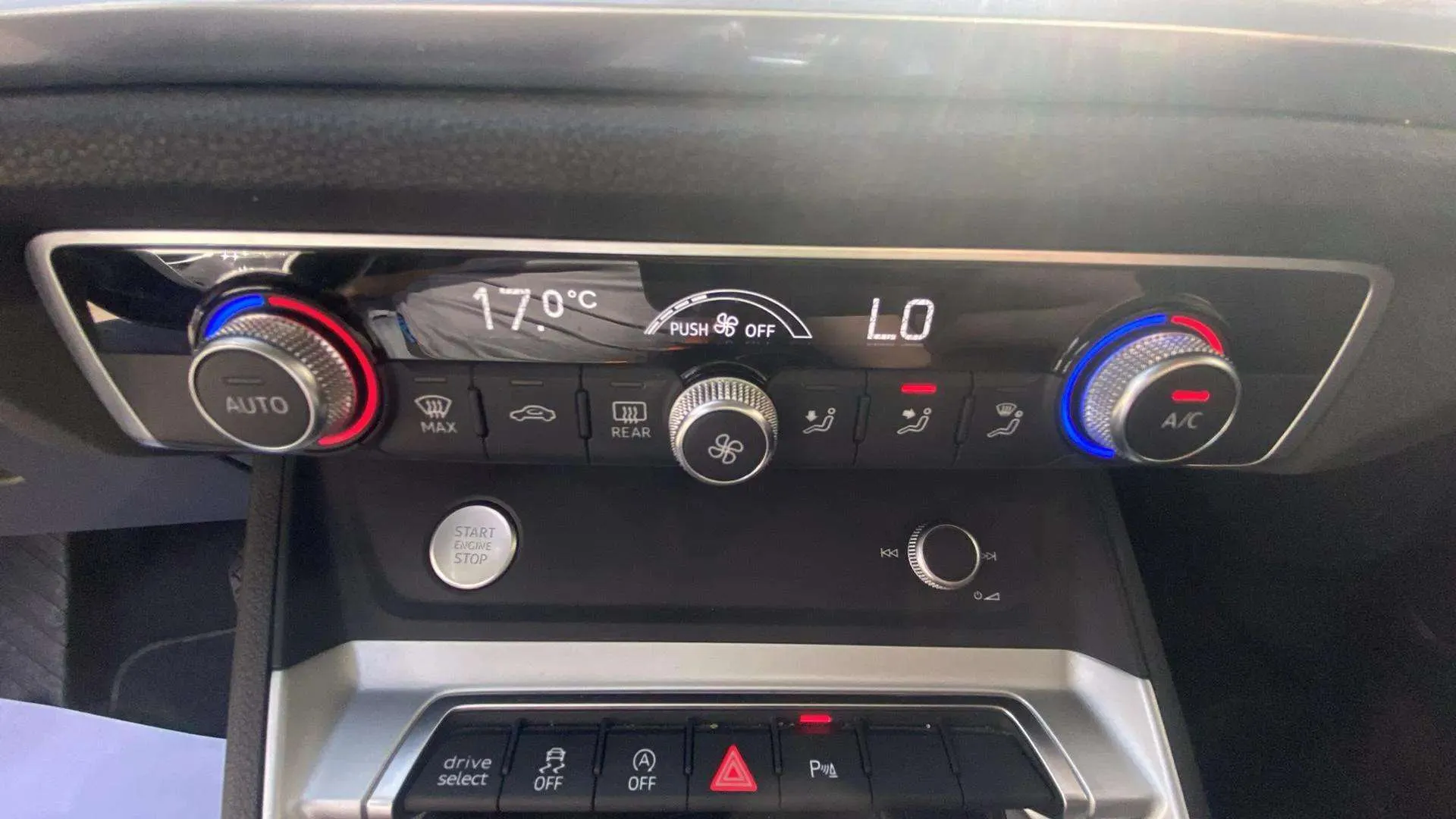Audi Q3 35 TDI S tronic - foto 16