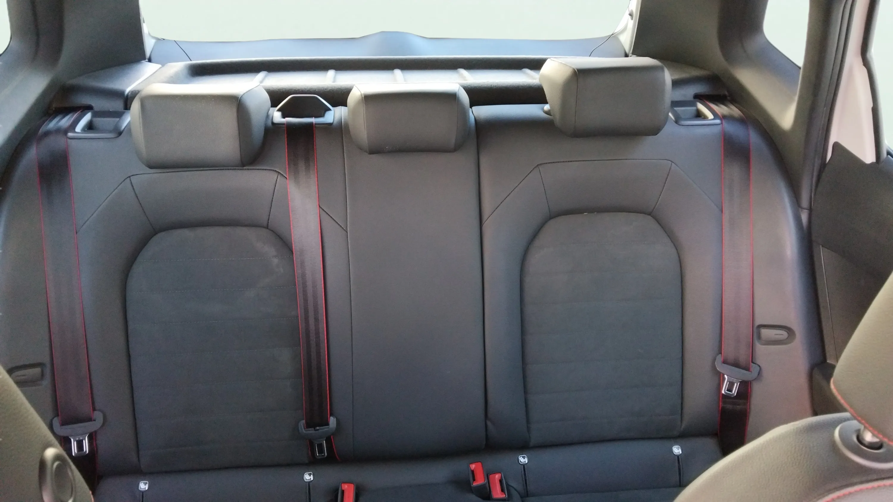 SEAT Arona 1.5 TSI DSG FR - foto 13