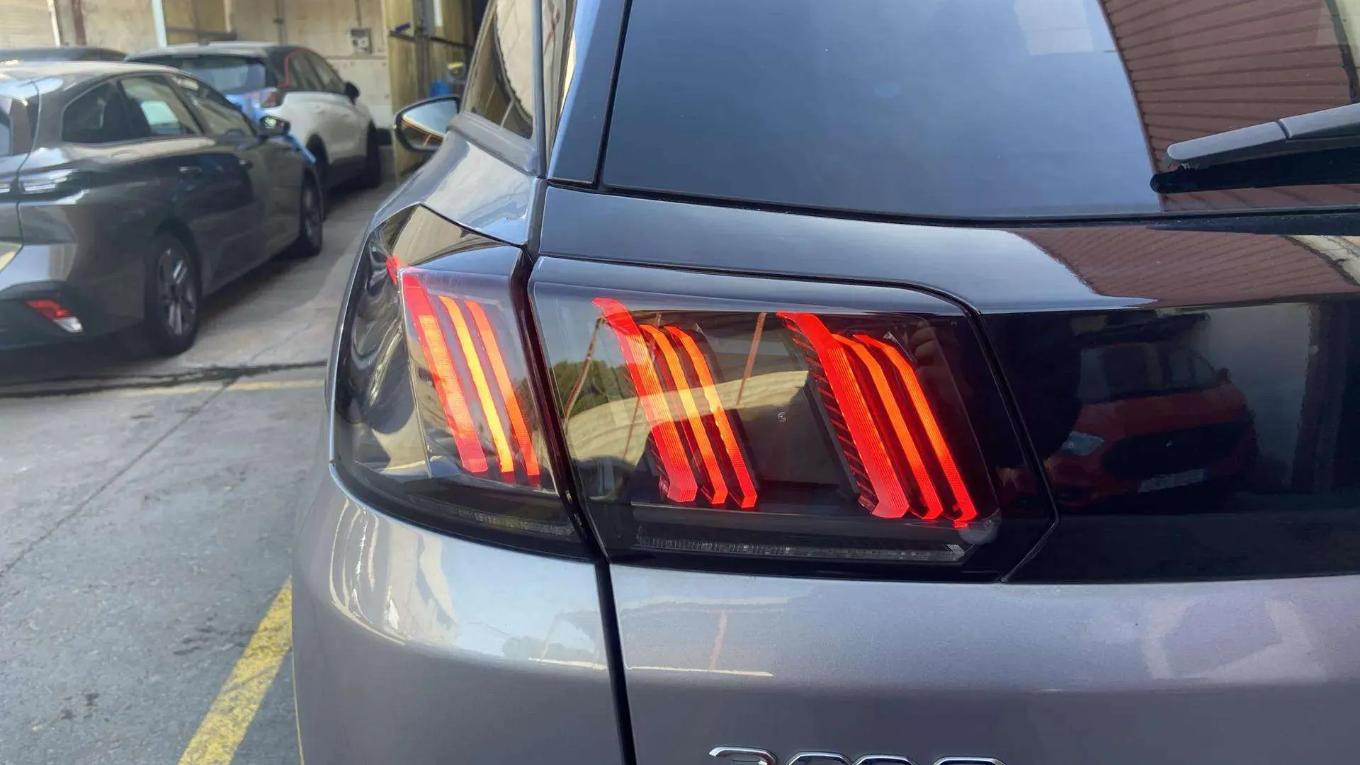 Peugeot 3008 225 e-EAT8 Allure - foto 12