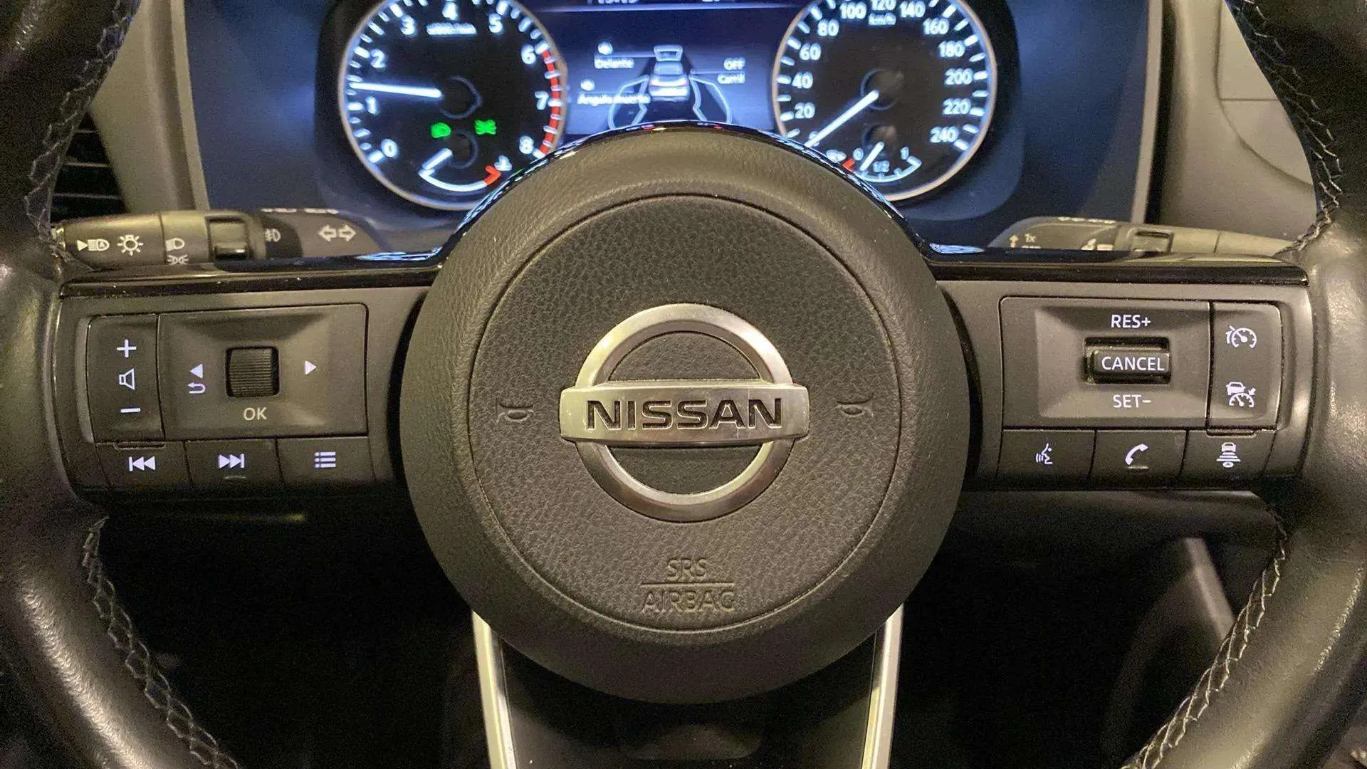 Nissan Qashqai DIG-T mHEV 4x2 Acenta - foto 12
