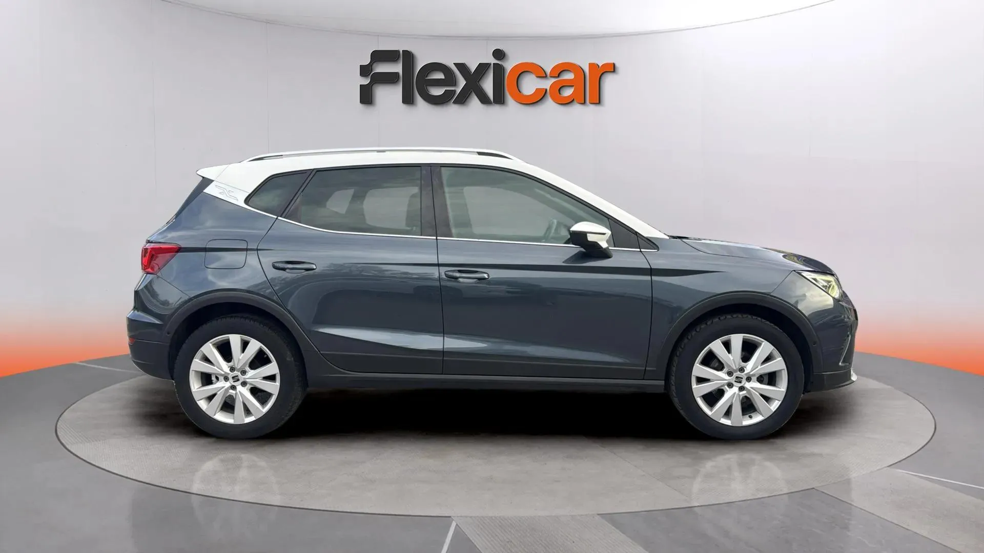 SEAT Arona 1.0 TSI DSG Xperience XL - foto 8