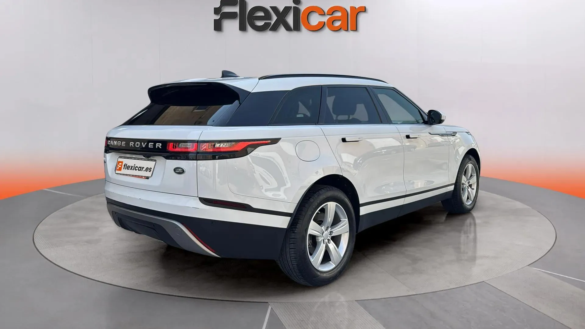 Land Rover Range Rover Velar 2.0 D180 4WD - foto 4