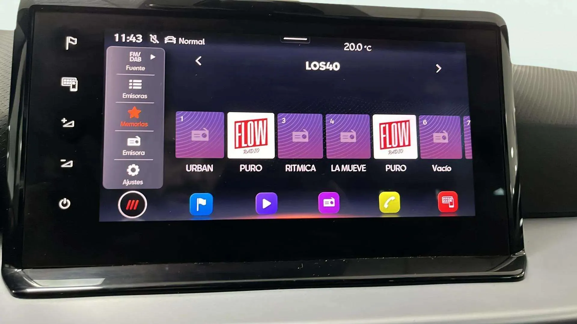 SEAT Arona 1.5 TSI DSG FR - foto 15