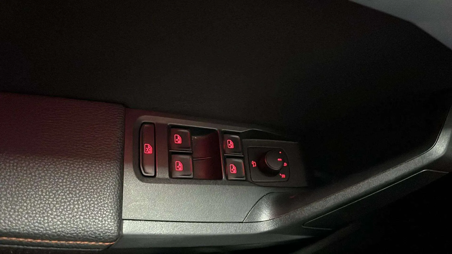 SEAT Arona 1.5 TSI DSG FR - foto 20