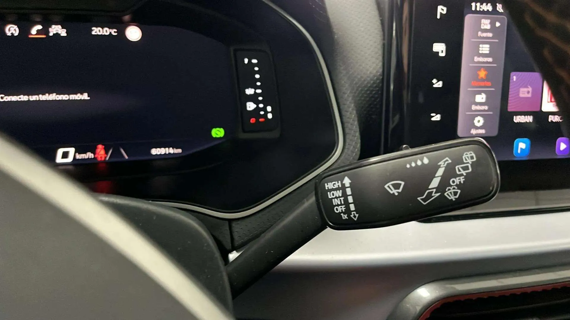 SEAT Arona 1.5 TSI DSG FR - foto 14