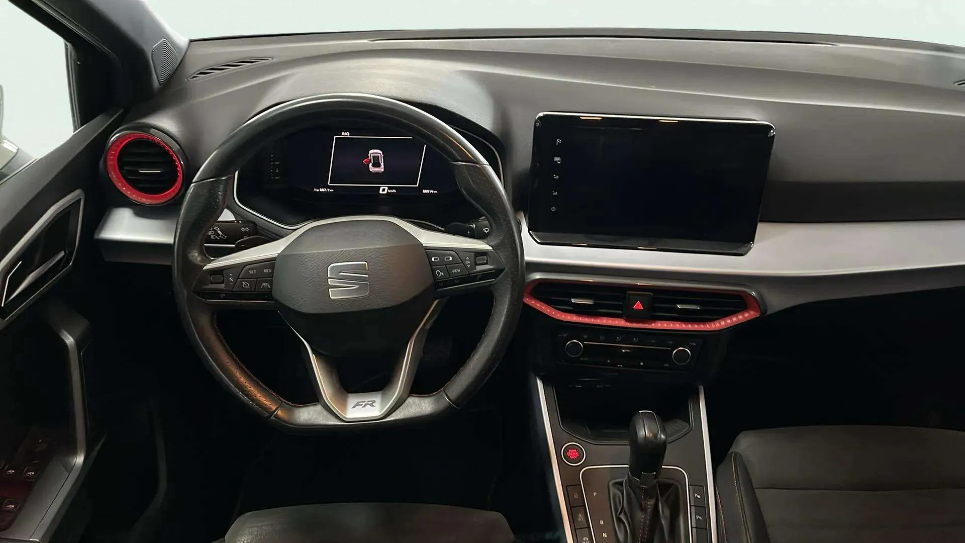 SEAT Arona 1.5 TSI DSG FR - foto 10