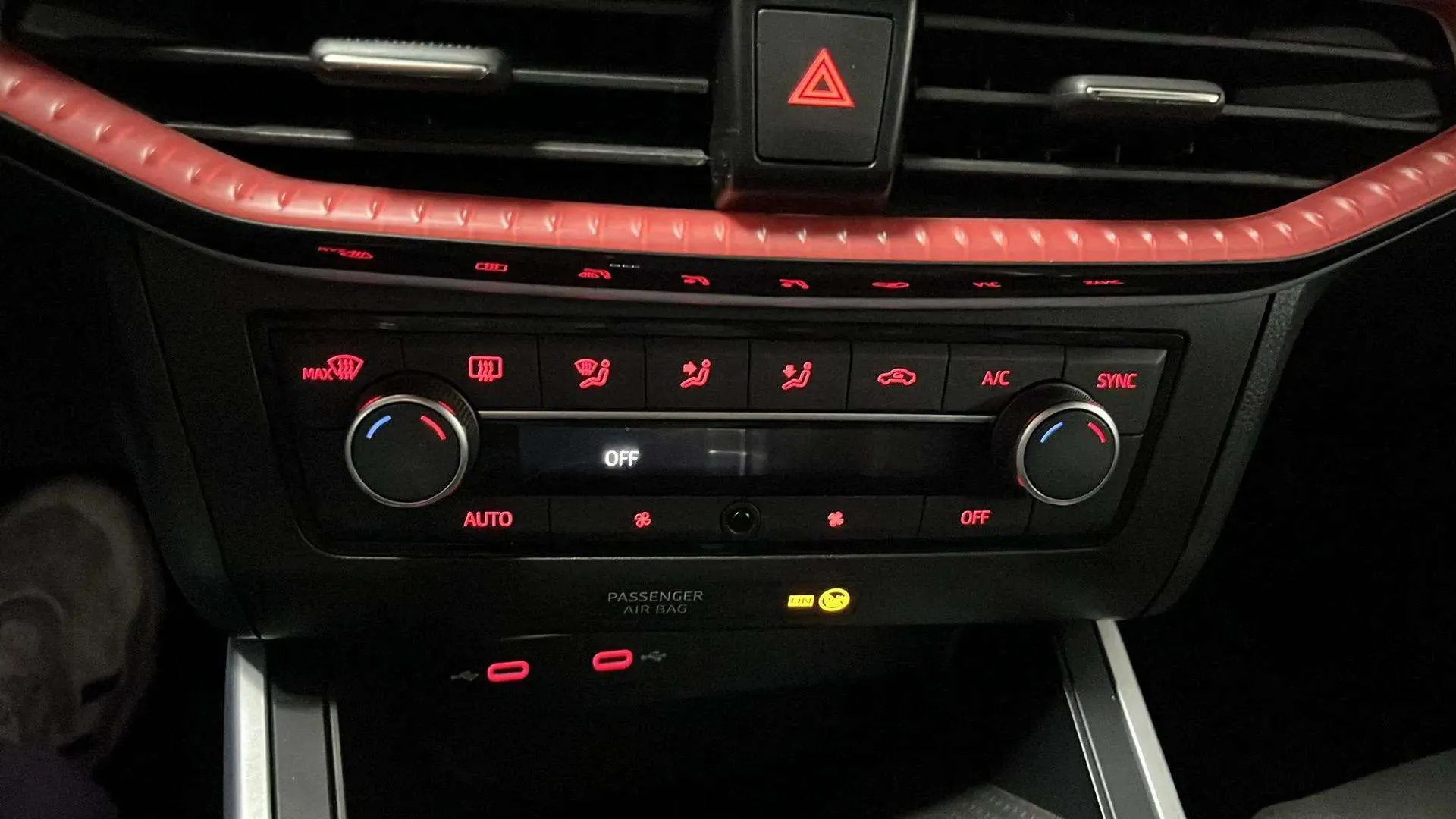 SEAT Arona 1.5 TSI DSG FR - foto 17