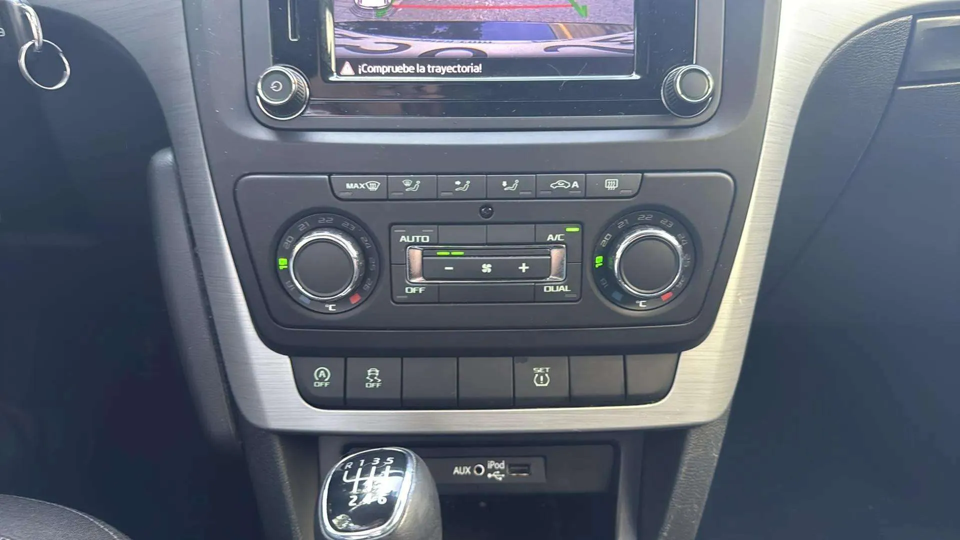 Škoda Yeti 1.2 TSI Outdoor Black - foto 20