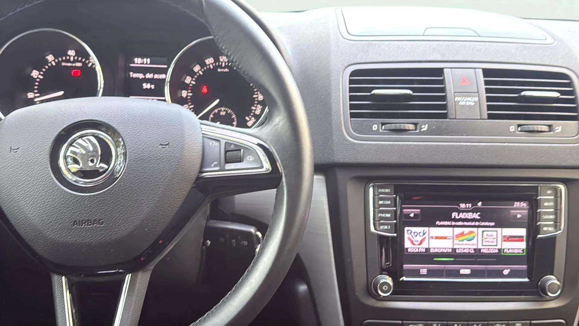 Škoda Yeti 1.2 TSI Outdoor Black - foto 15