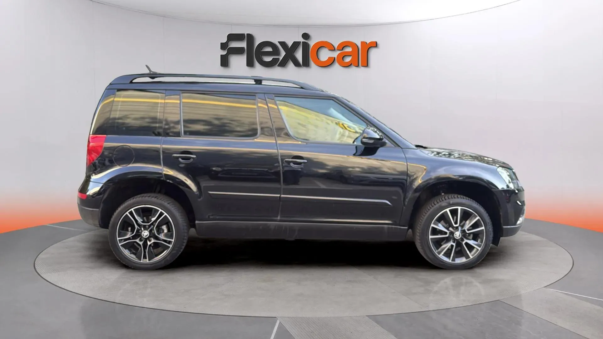 Škoda Yeti 1.2 TSI Outdoor Black - foto 2