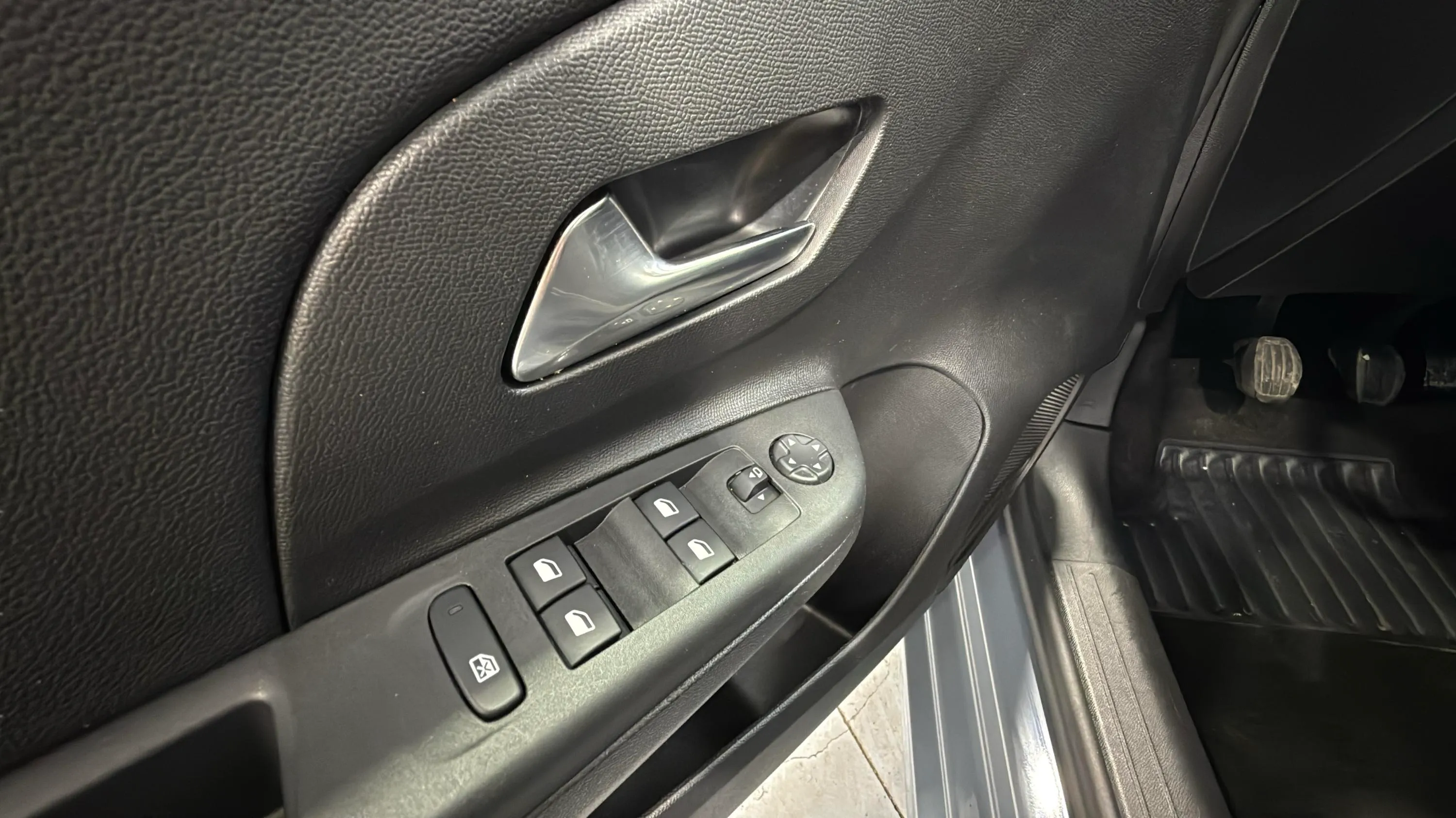 Opel Corsa 1.2T XHL GS - foto 12