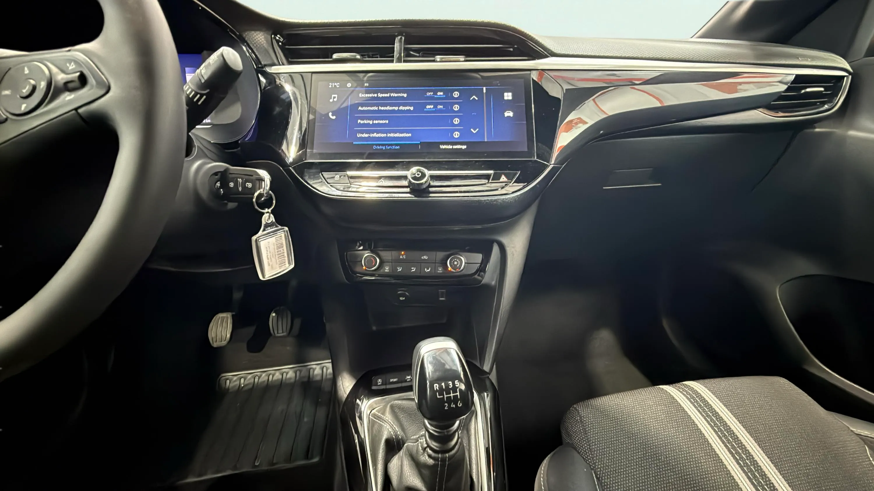 Opel Corsa 1.2T XHL GS - foto 19