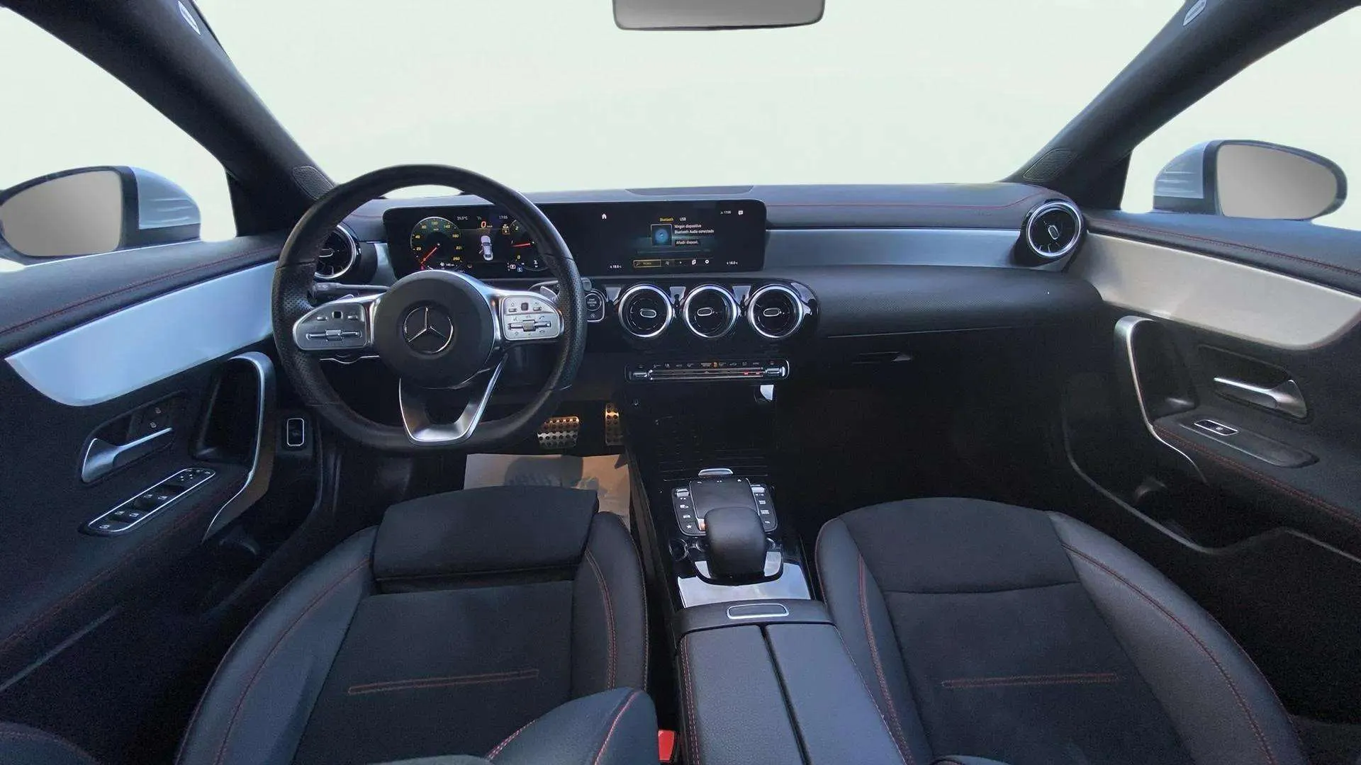 Mercedes-Benz CLA 200 D DCT - foto 11