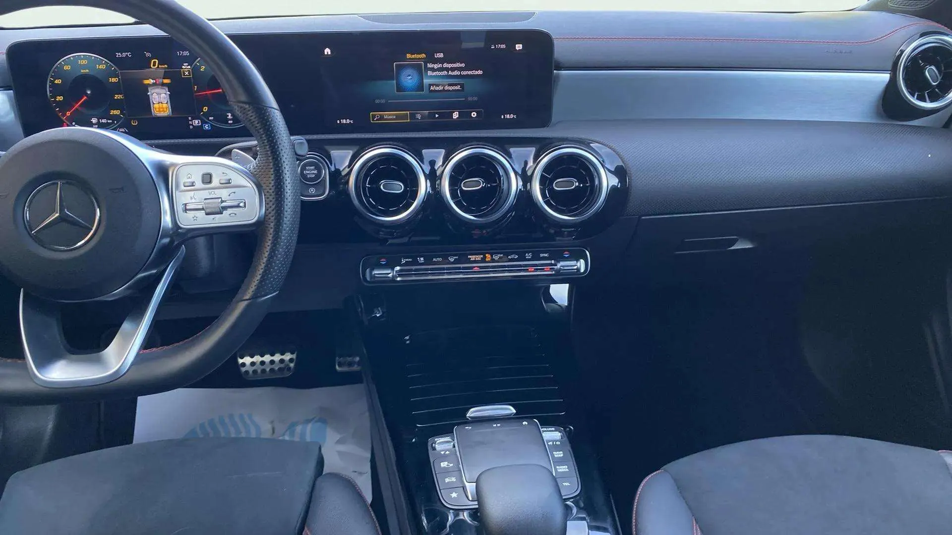 Mercedes-Benz CLA 200 D DCT - foto 12