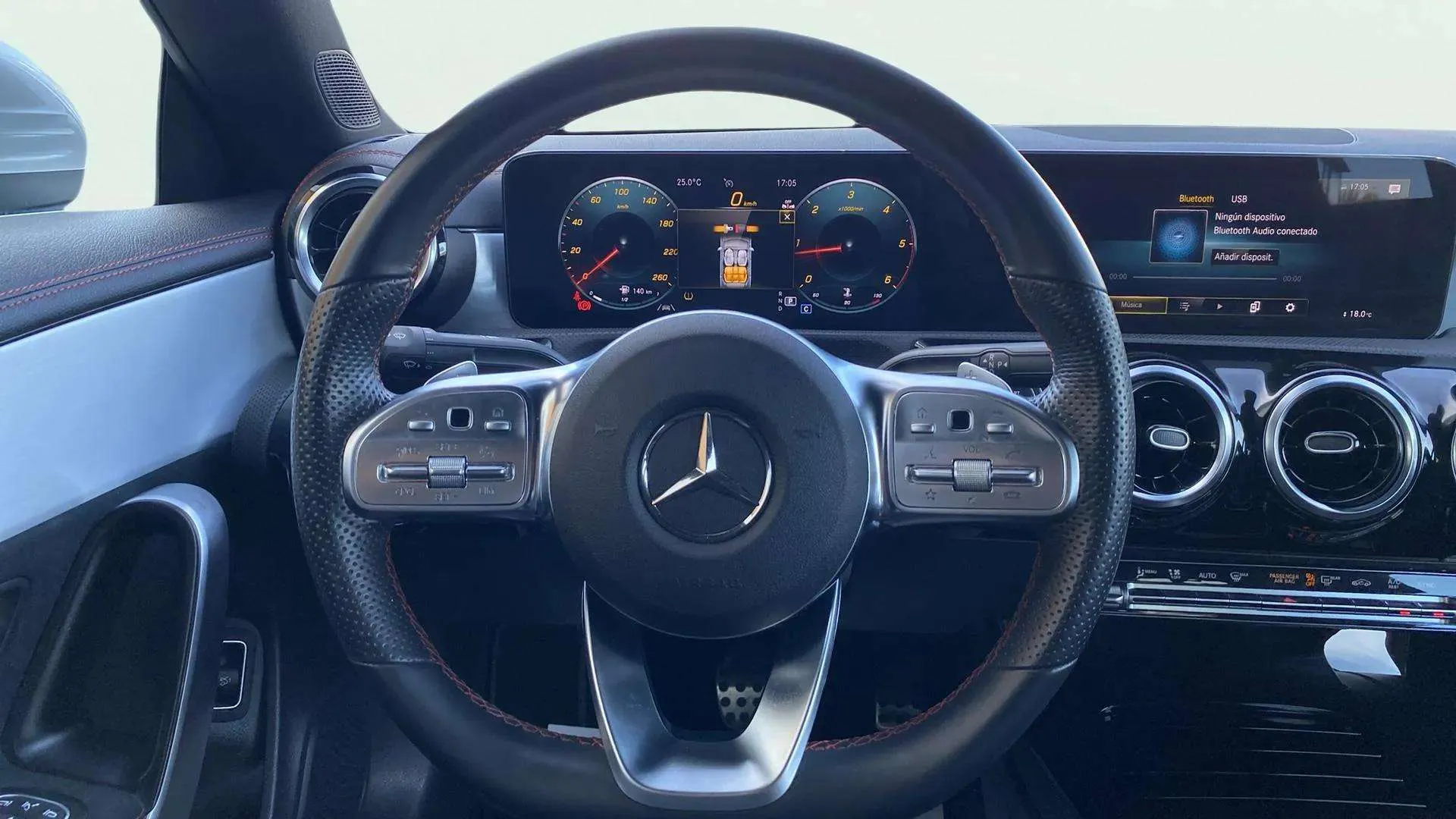 Mercedes-Benz CLA 200 D DCT - foto 13