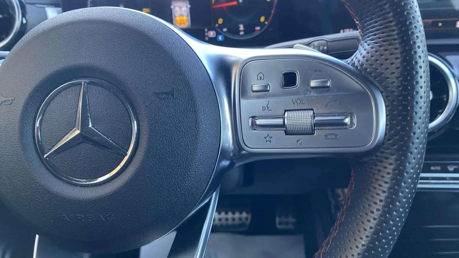 Mercedes-Benz CLA 200 D DCT - foto 15
