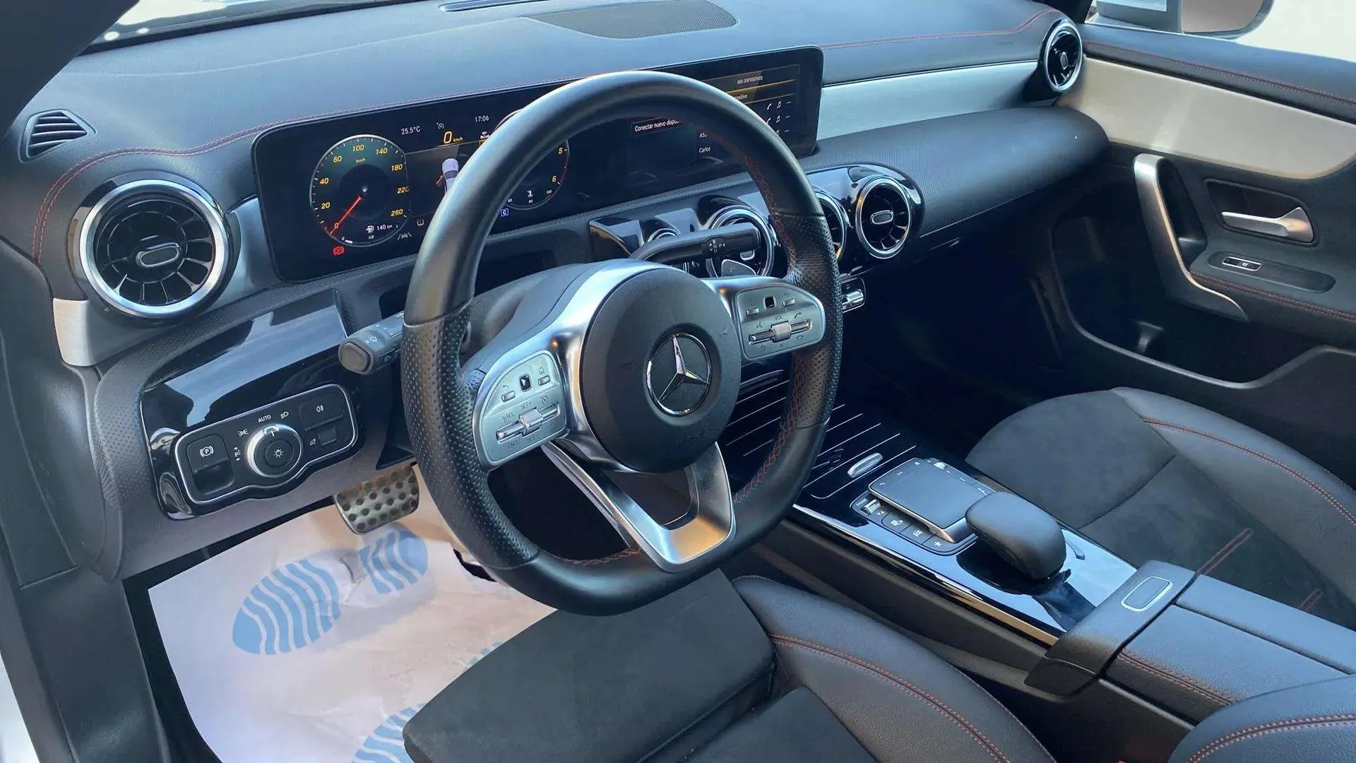 Mercedes-Benz CLA 200 D DCT - foto 17