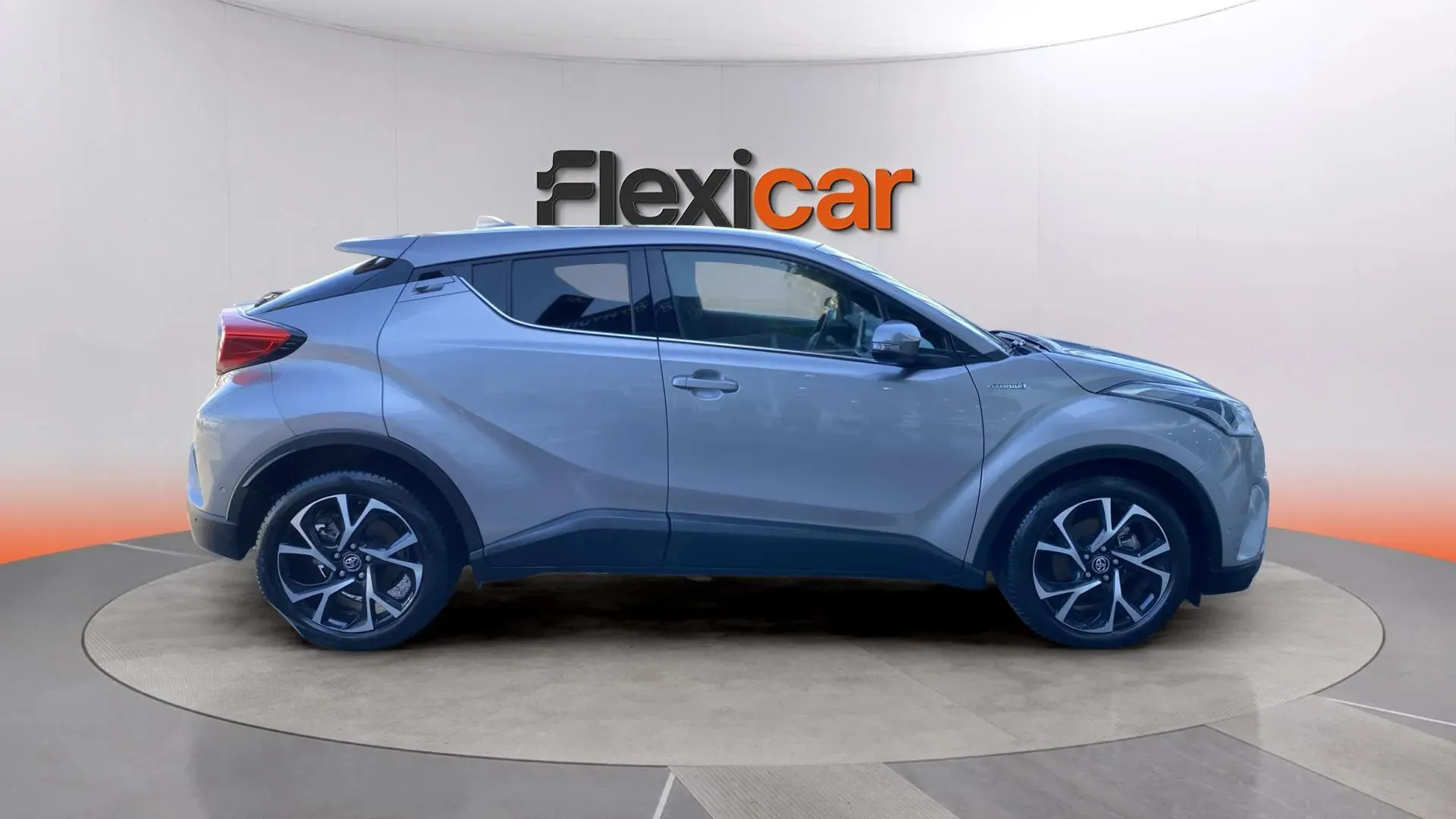 Toyota C-HR 1.8 125H Advance - foto 5