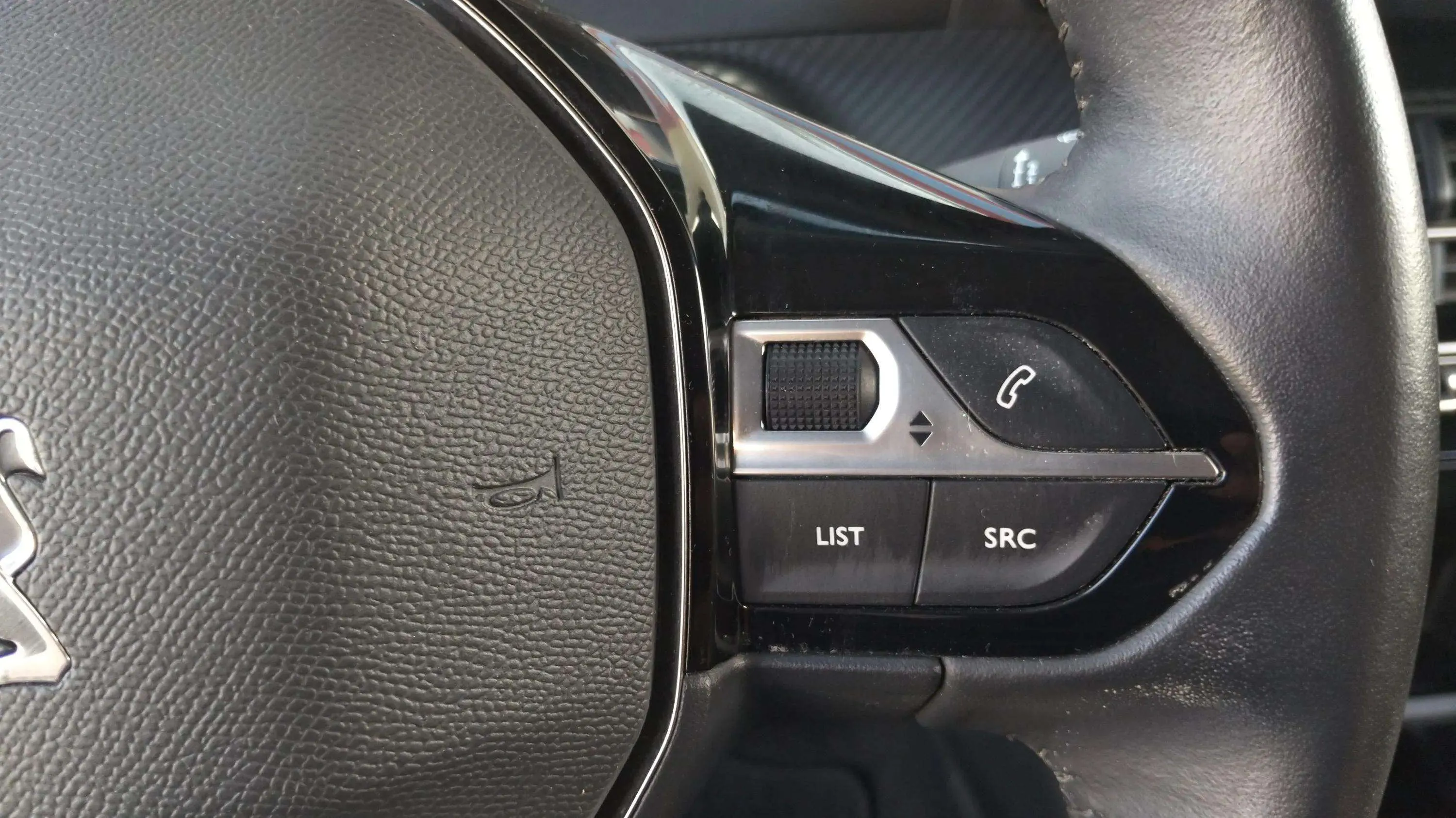 Peugeot 2008 Active Pack BlueHDi - foto 10